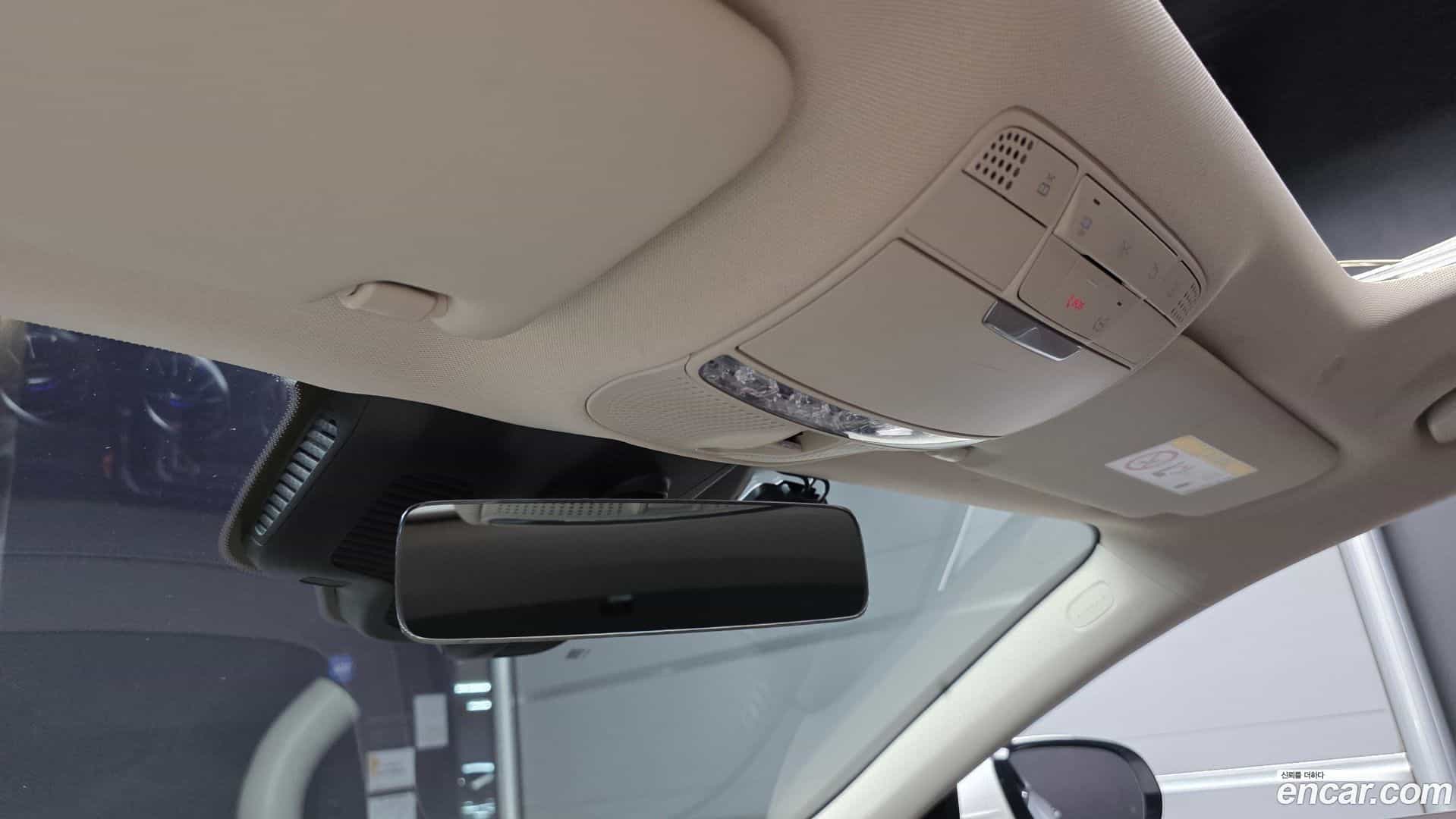 CLS-Class Mercedes-Benz 2020.10-OPTION-041