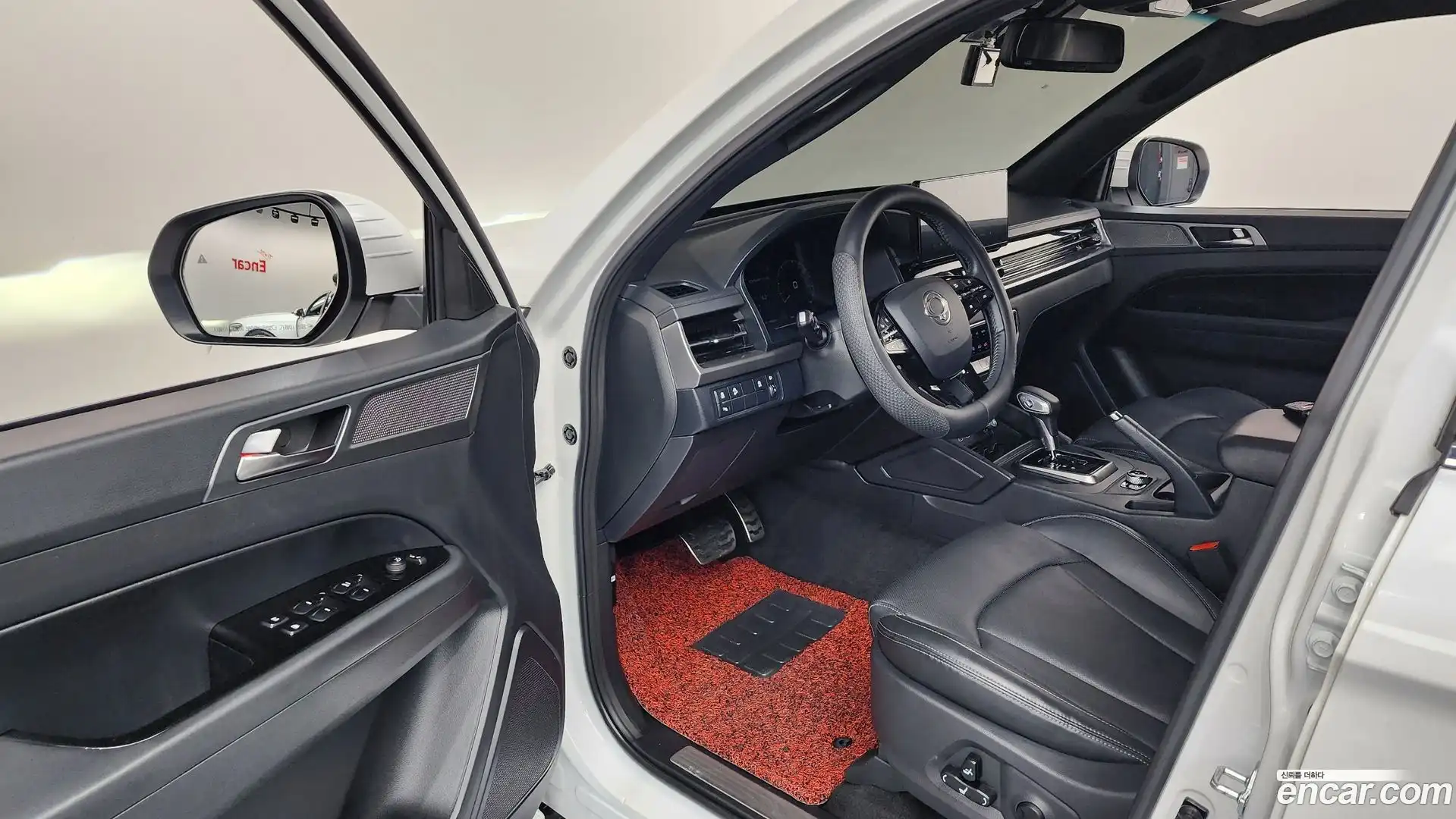 Rexton KG Mobility 2024.10-INNER-010