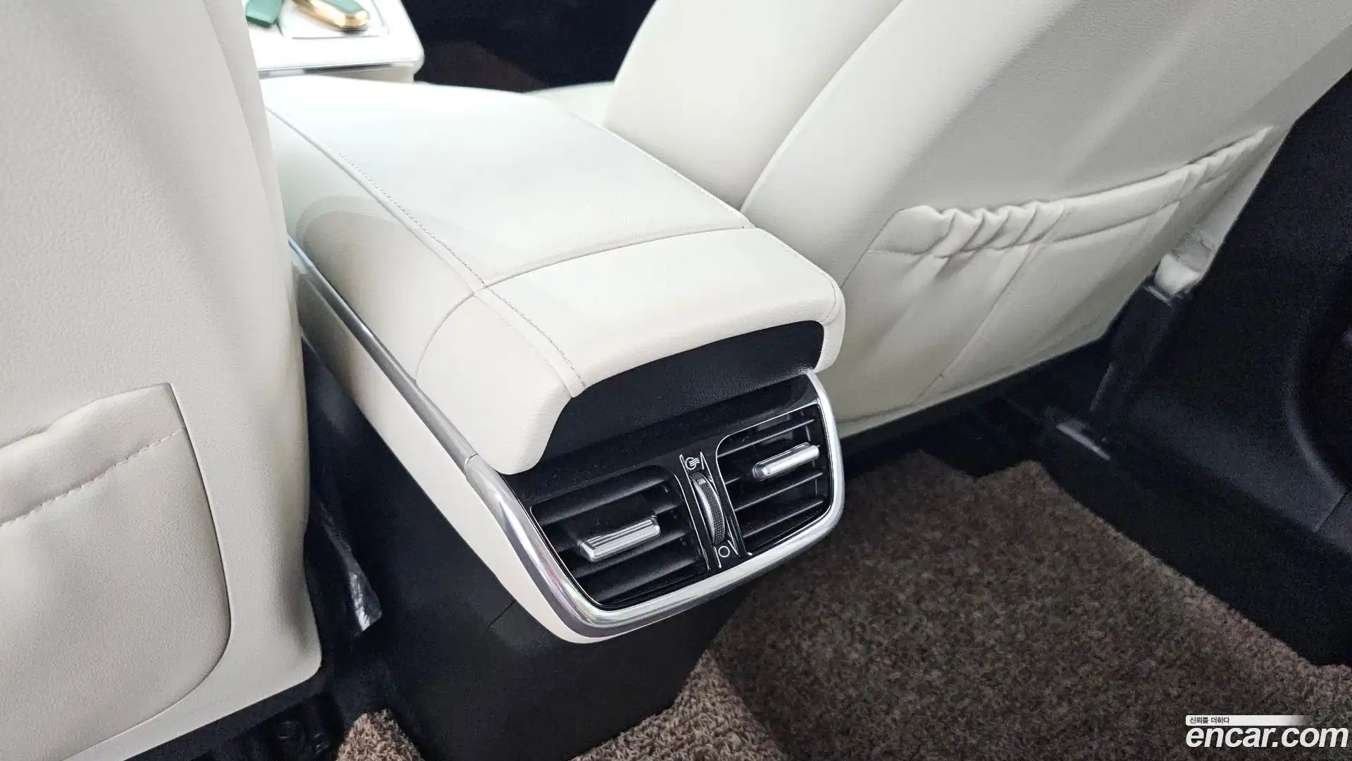 Grandeur Hyundai 2021.11-OPTION-046