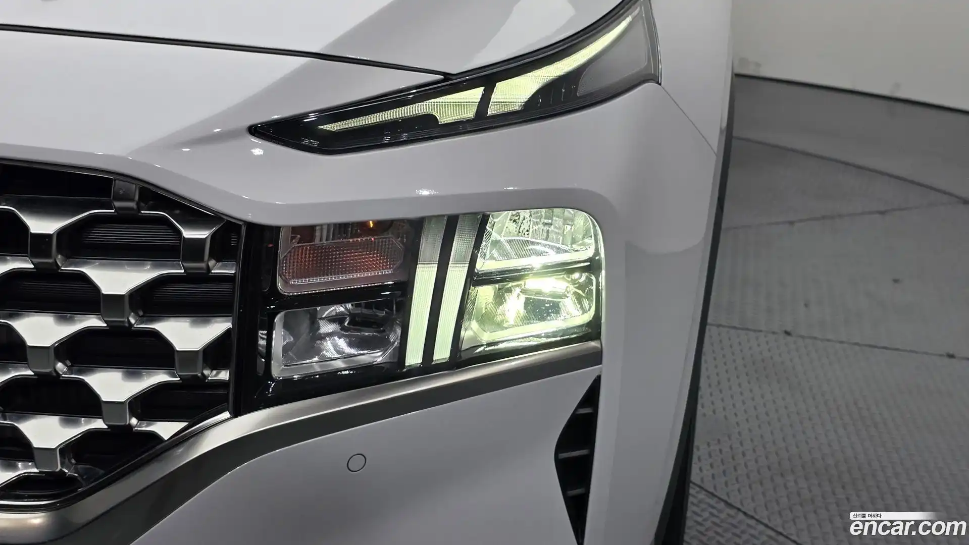 Santafe Hyundai 2022.5-OUTER-032