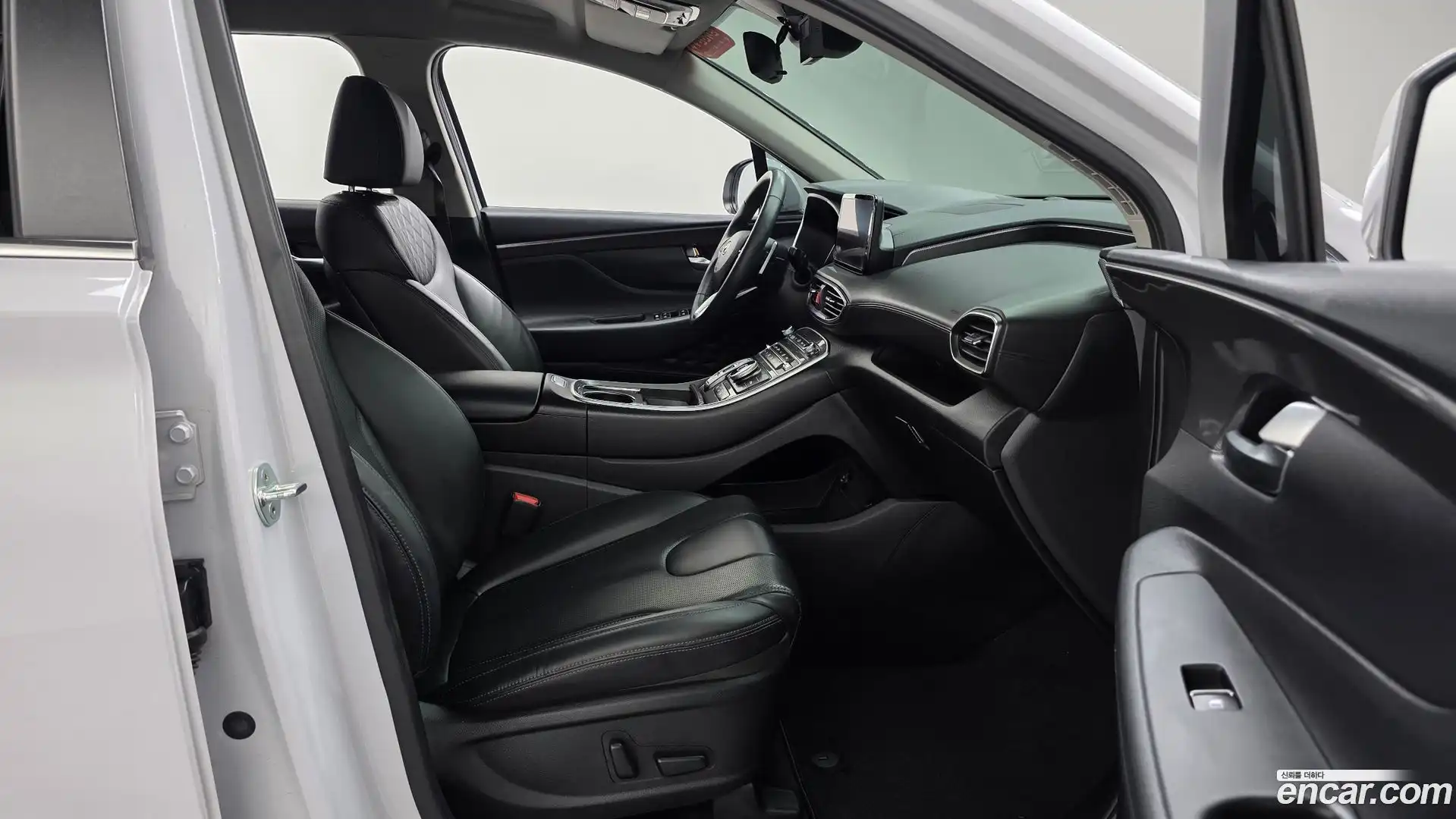 Santafe Hyundai 2022.5-INNER-036