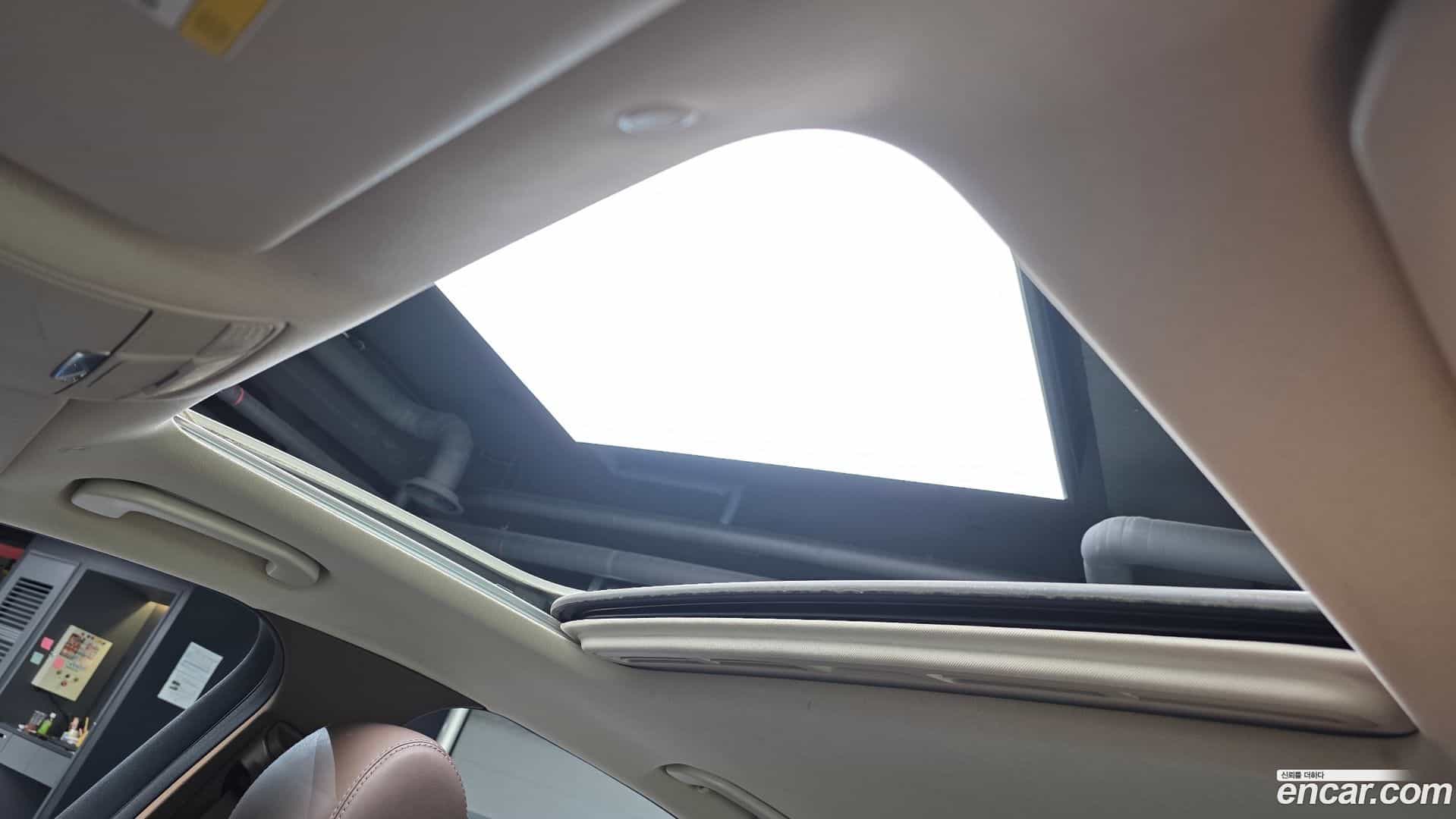 E-Class Mercedes-Benz 2016.11-OPTION-020