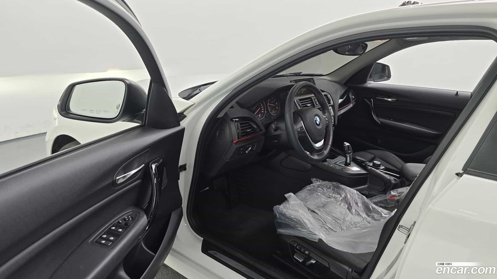 1-Series BMW 2016.2-INNER-010