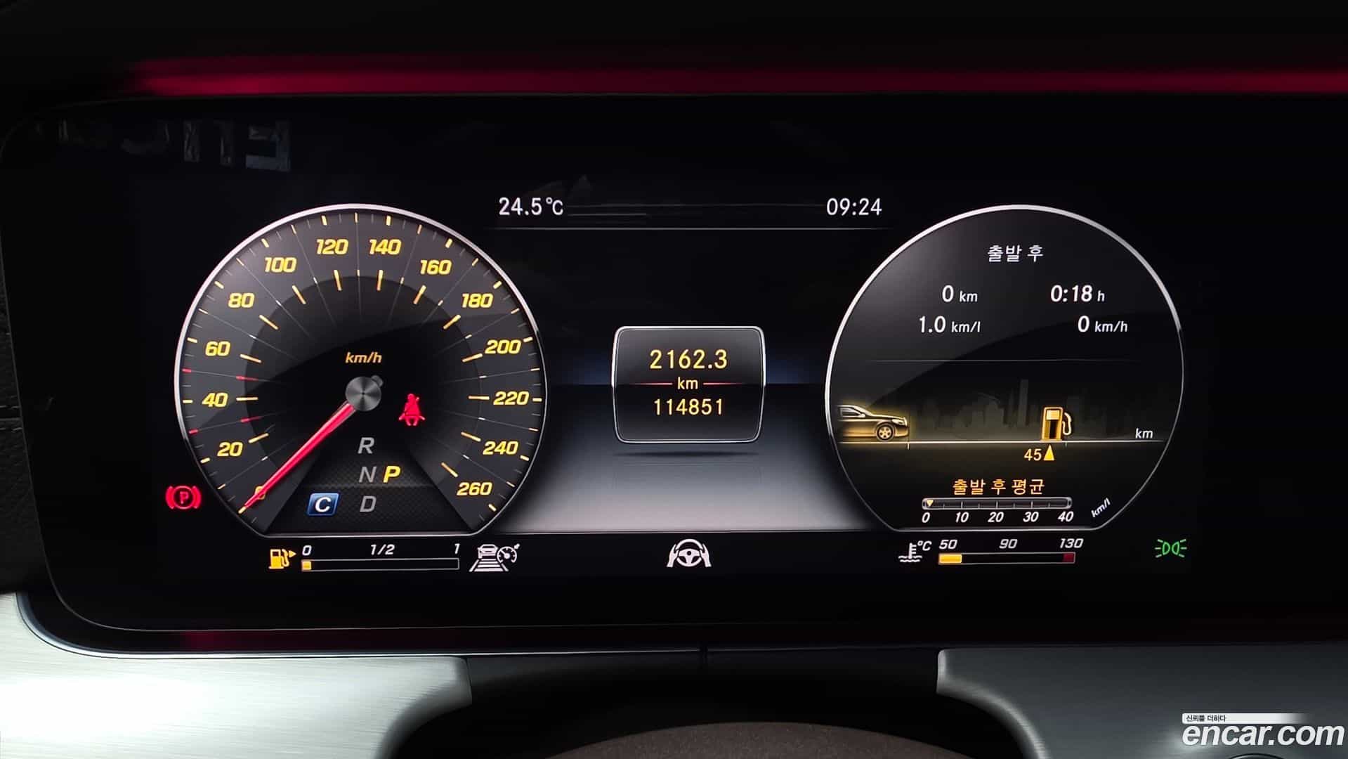 CLS-Class Mercedes-Benz 2018.10-INNER-008