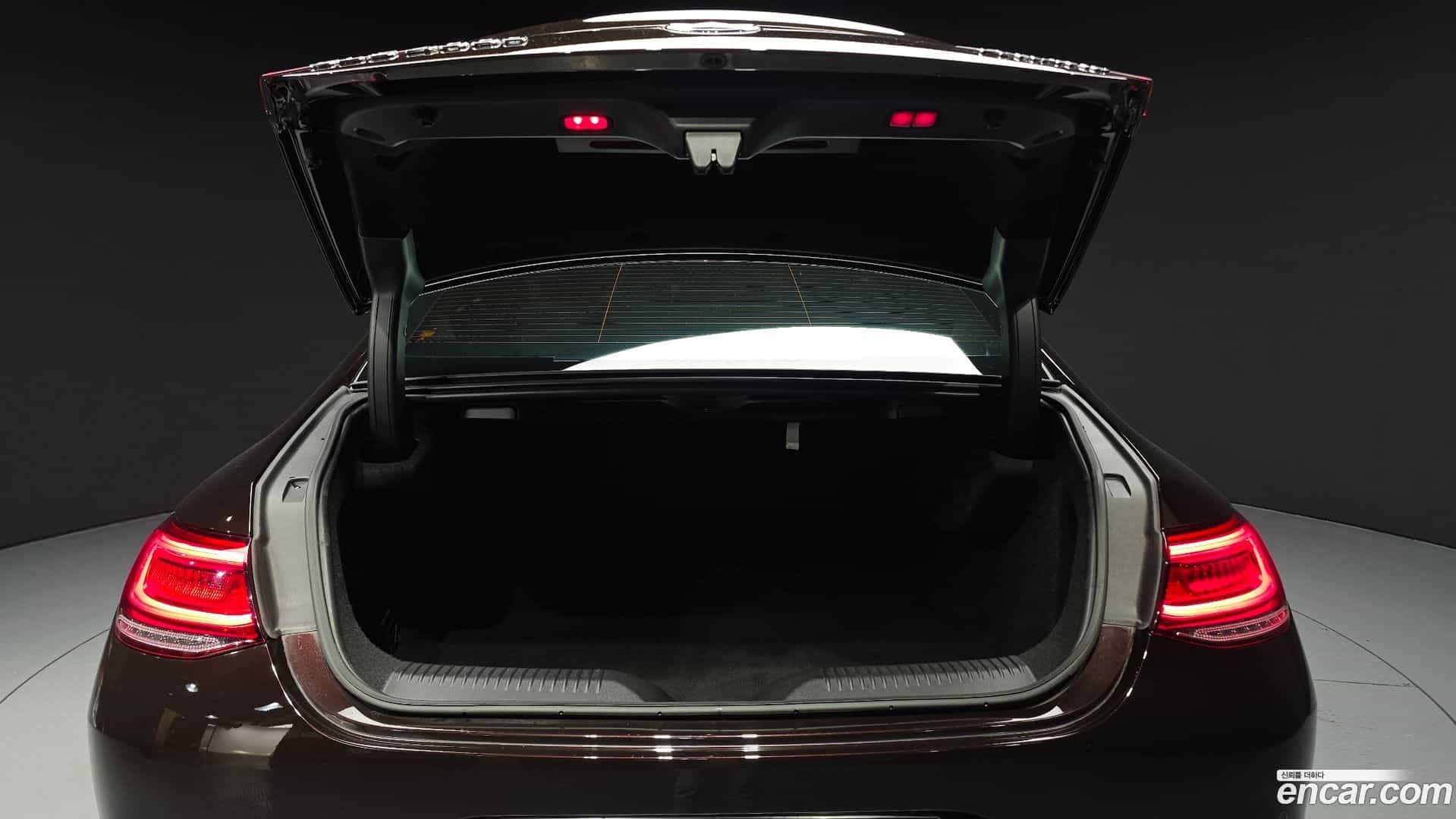 CLS-Class Mercedes-Benz 2018.10-OPTION-023