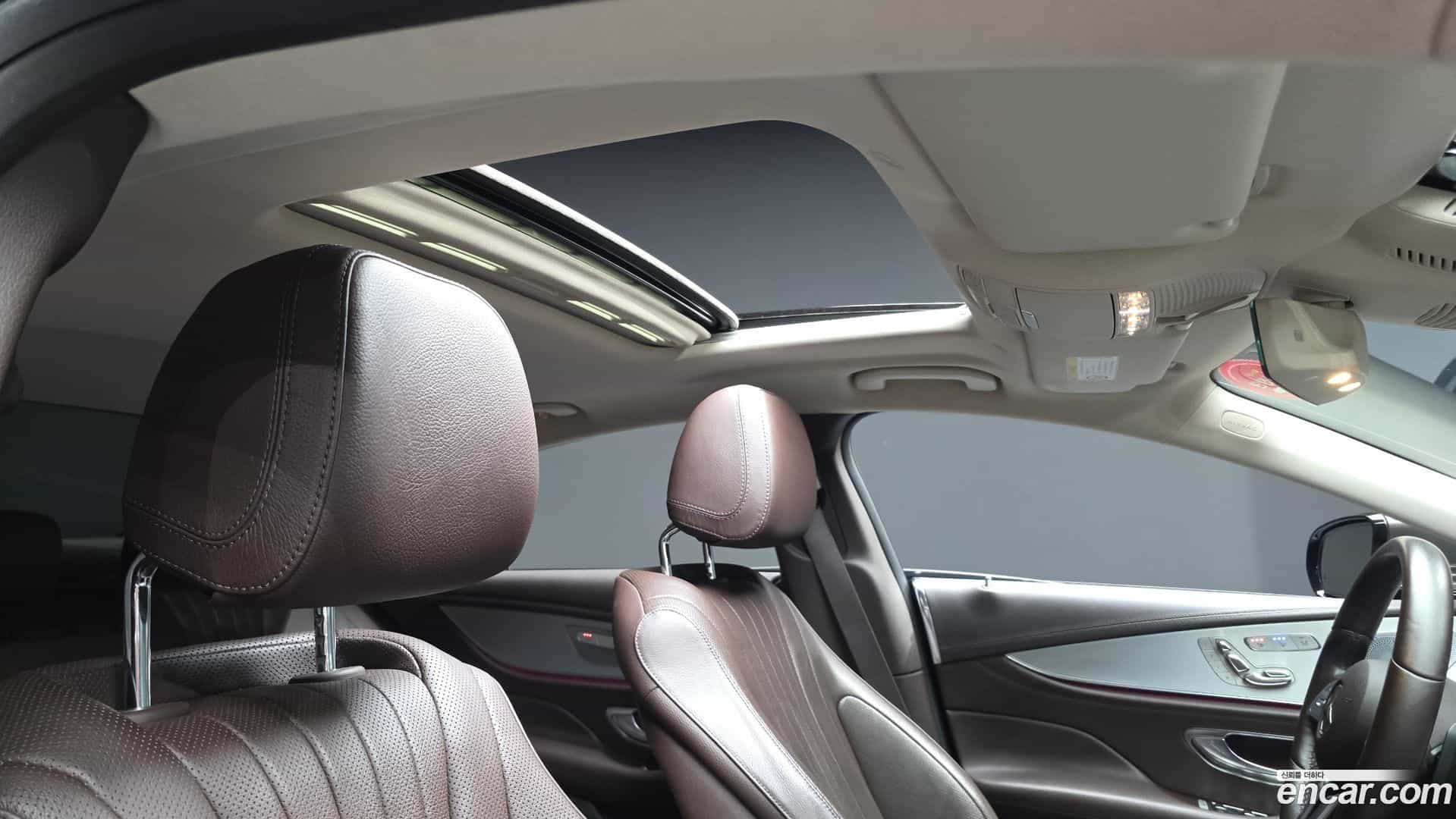 CLS-Class Mercedes-Benz 2018.10-OPTION-024