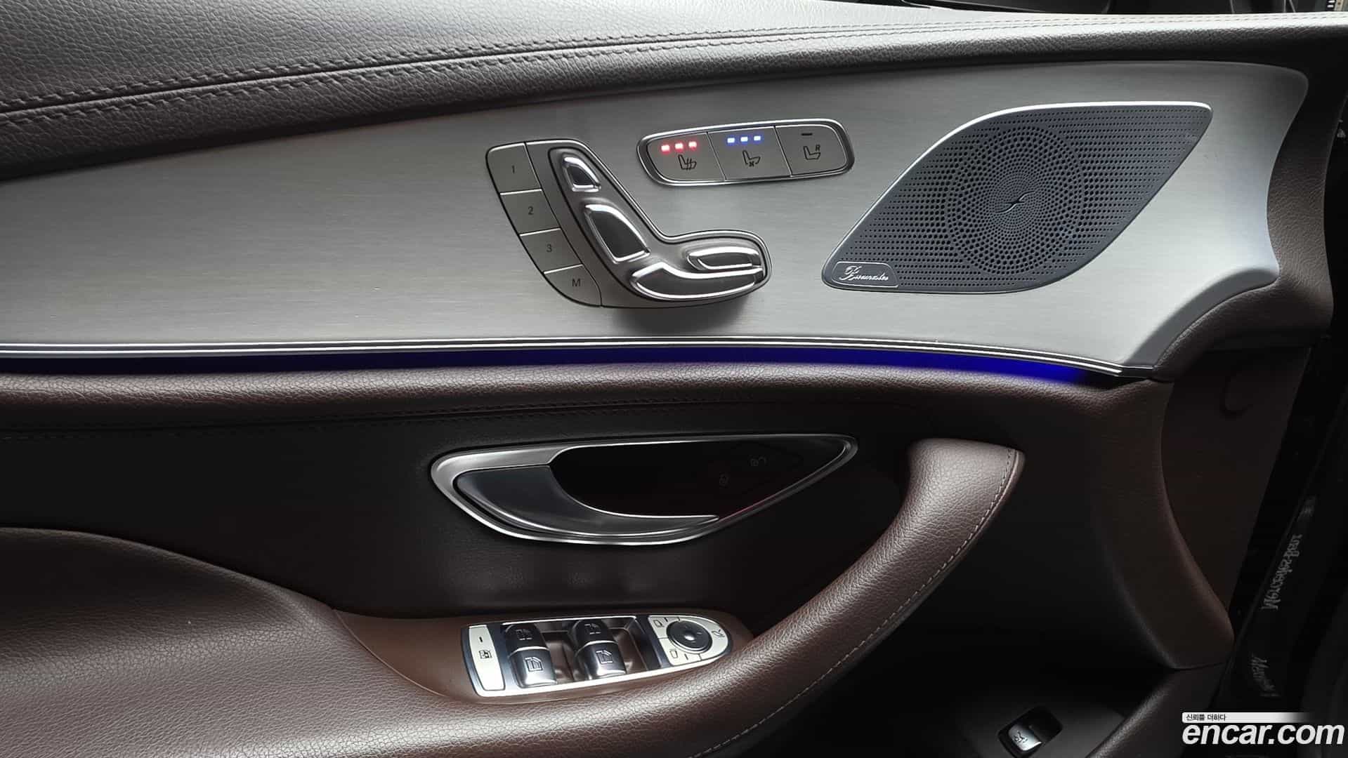 CLS-Class Mercedes-Benz 2018.10-OPTION-042