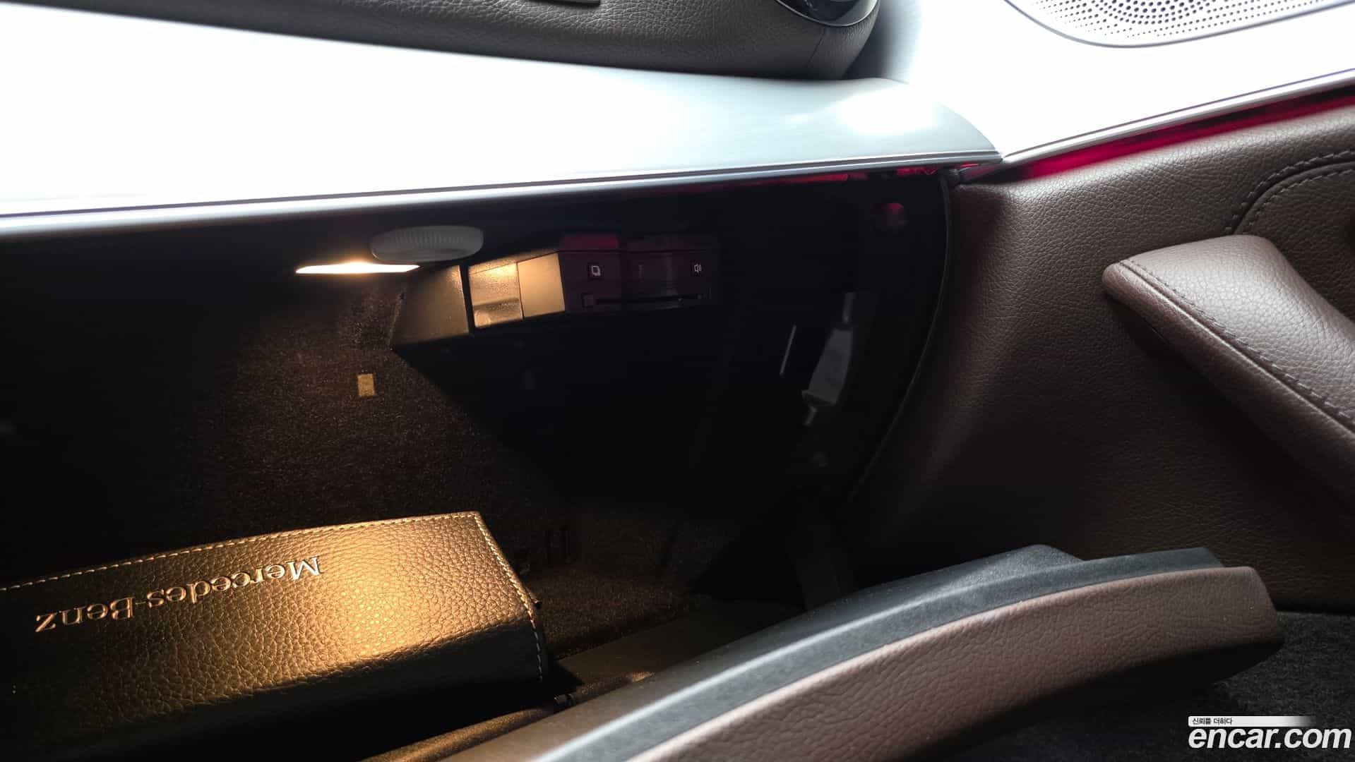 CLS-Class Mercedes-Benz 2018.10-OPTION-047