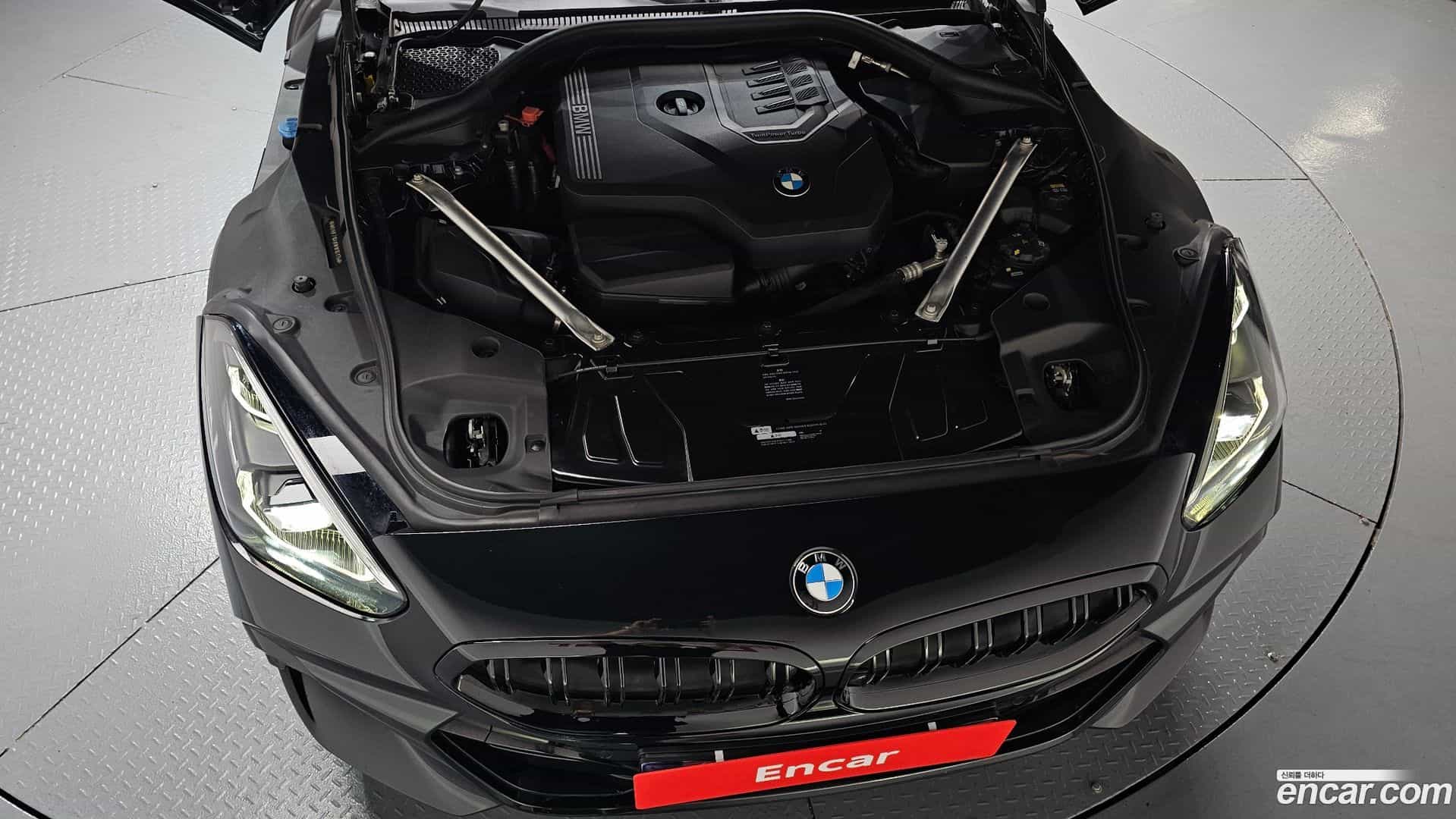 Z4 BMW 2019.4-OUTER-006