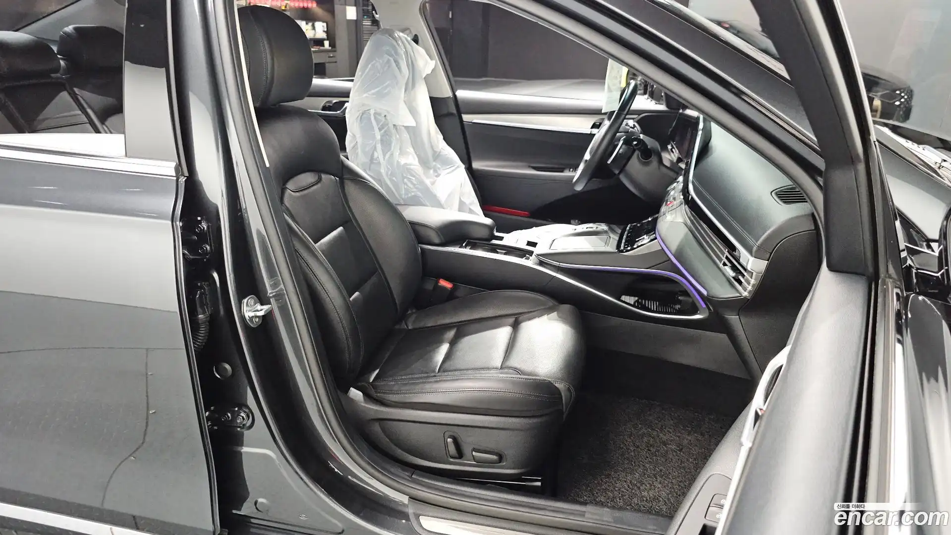 Grandeur Hyundai 2020.4-OPTION-016