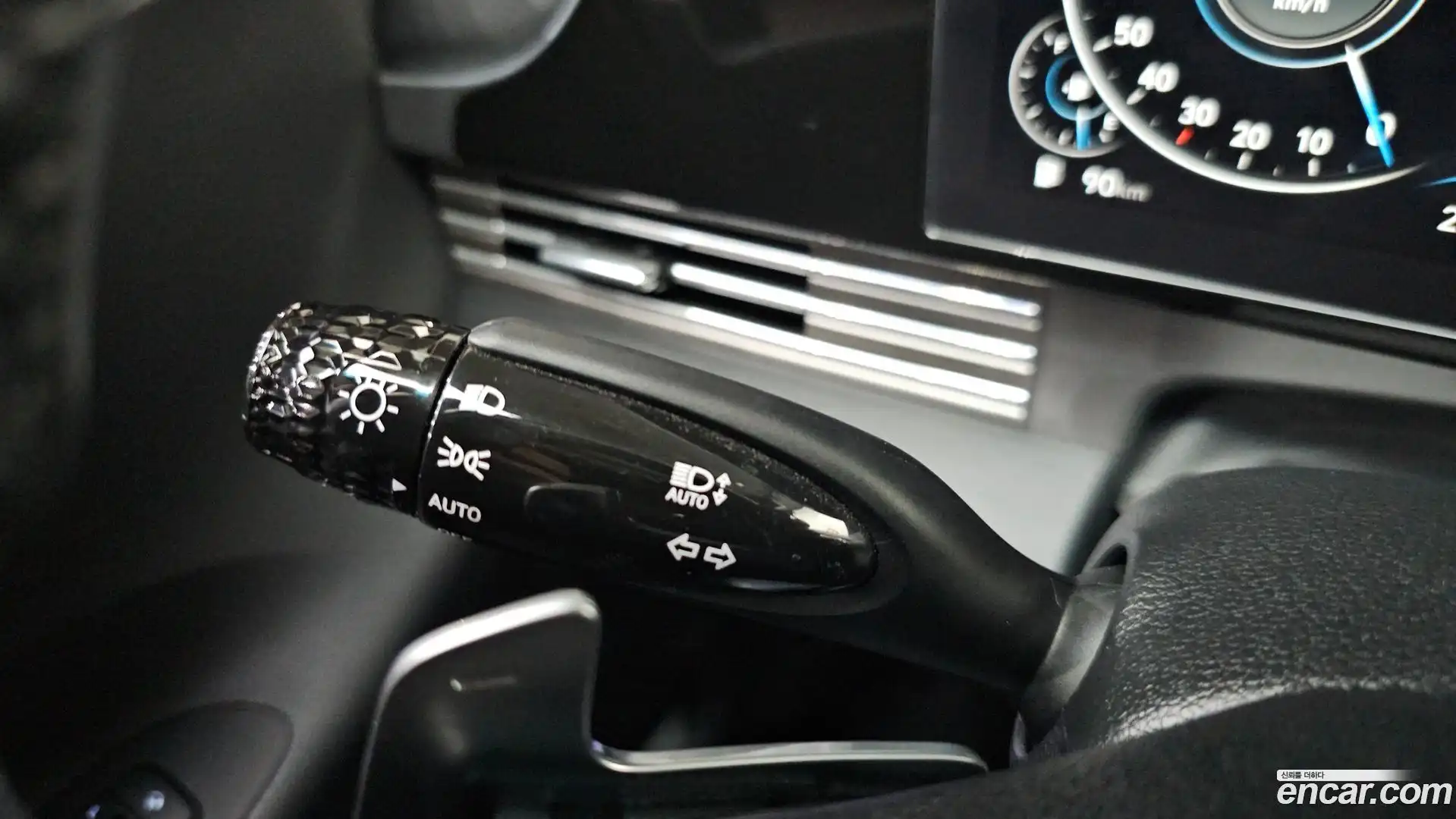 Grandeur Hyundai 2020.4-OPTION-040