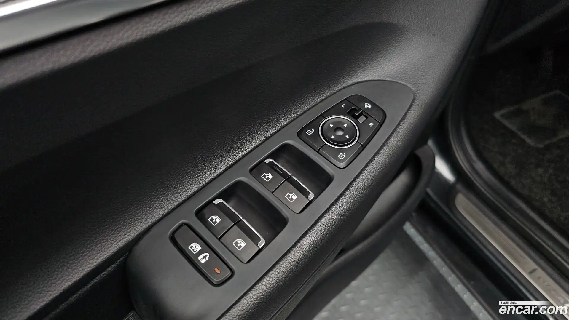 Grandeur Hyundai 2020.4-OPTION-044