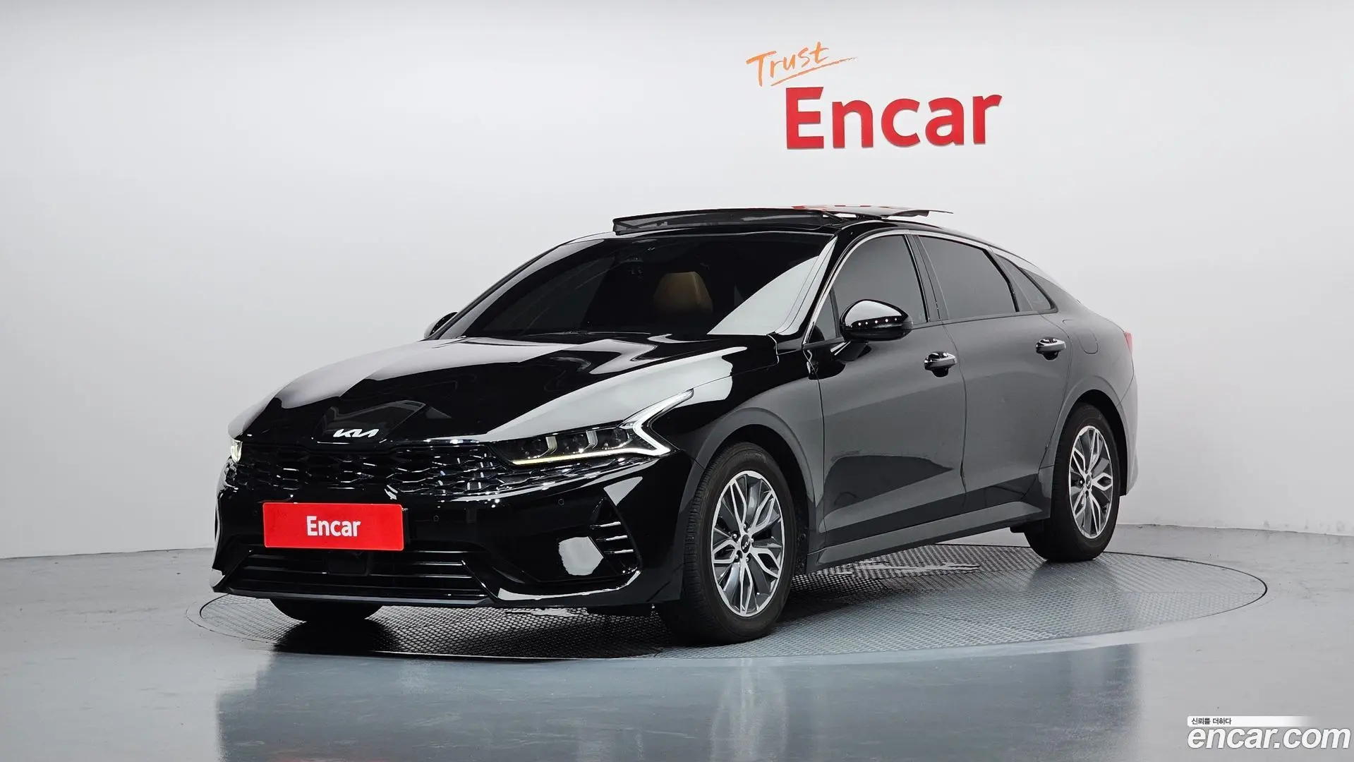 Main__Slider__Photo:K5 Kia 2021.8-0