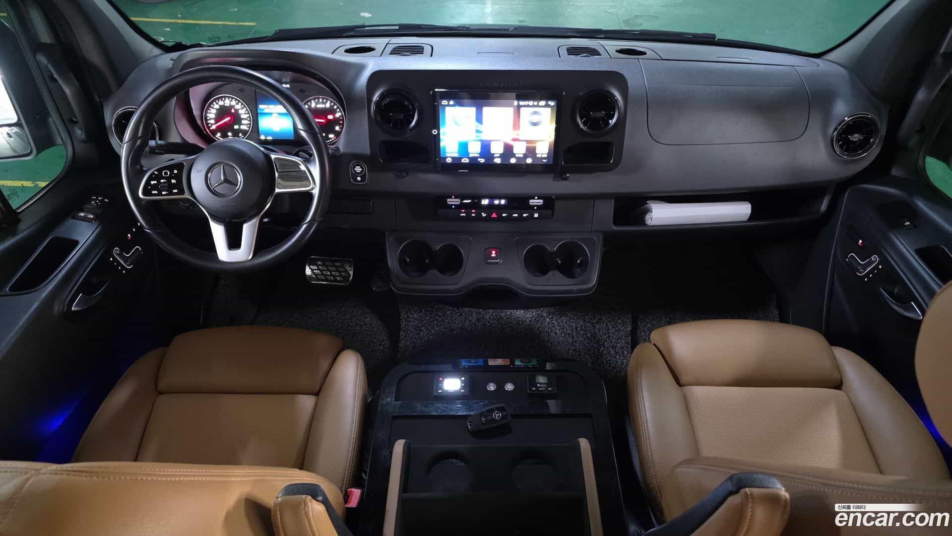 Sprinter Mercedes-Benz 2020.4-INNER-007