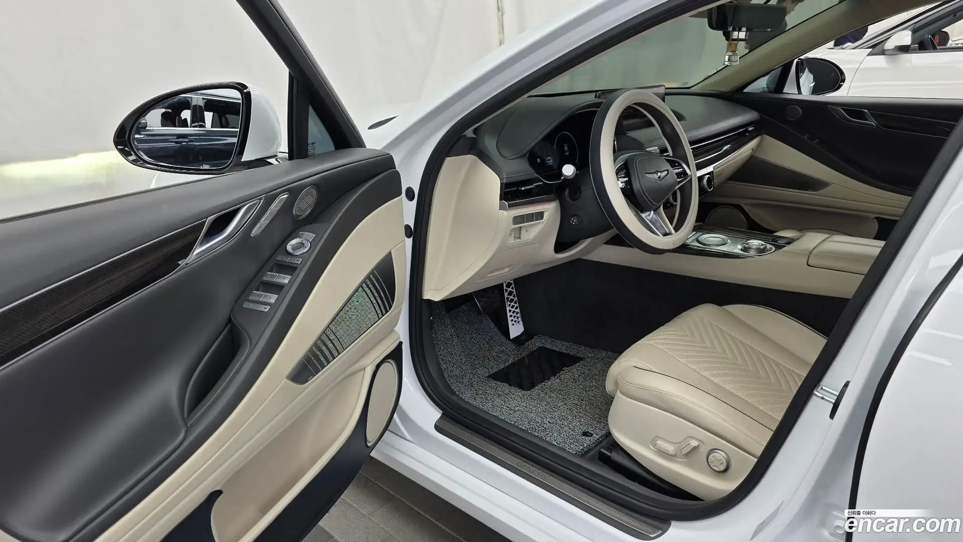 G80 Genesis 2022.3-INNER-010