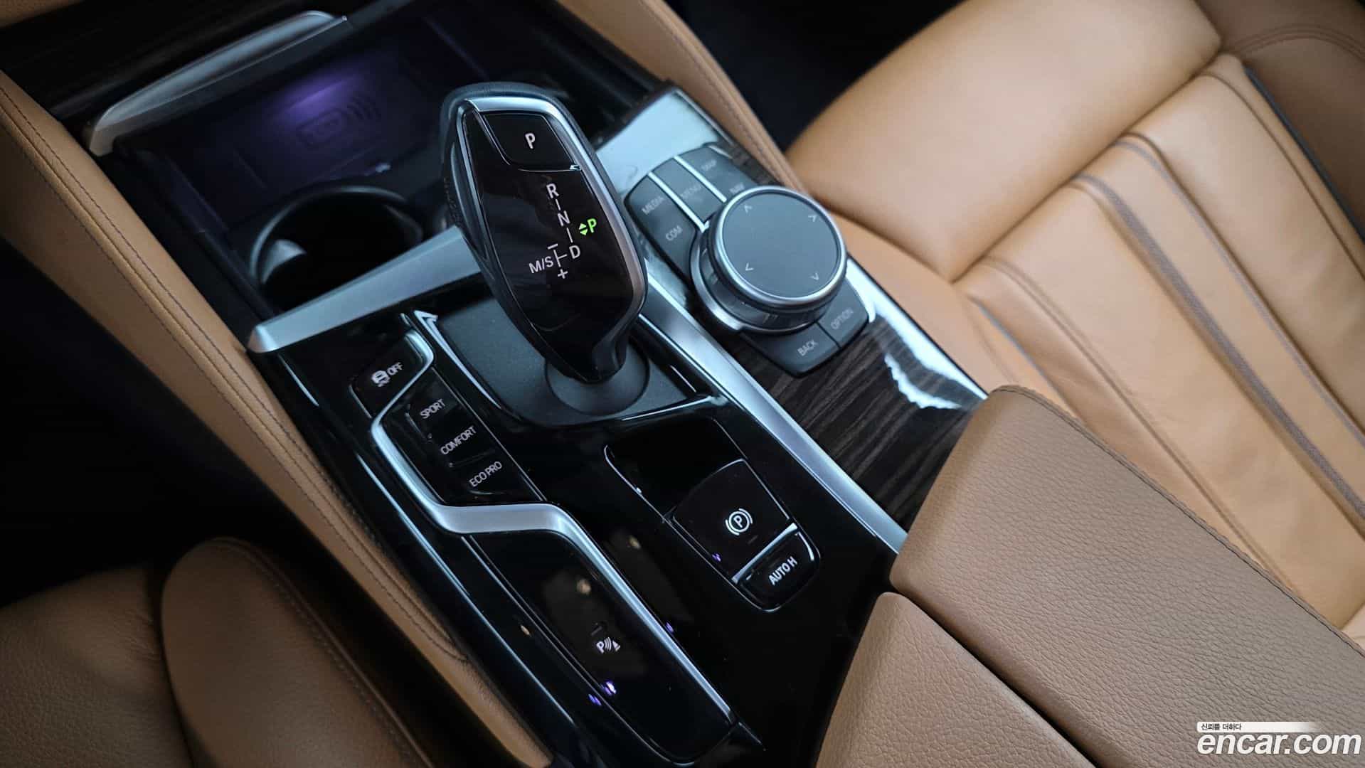 5-Series BMW 2020.9-INNER-009