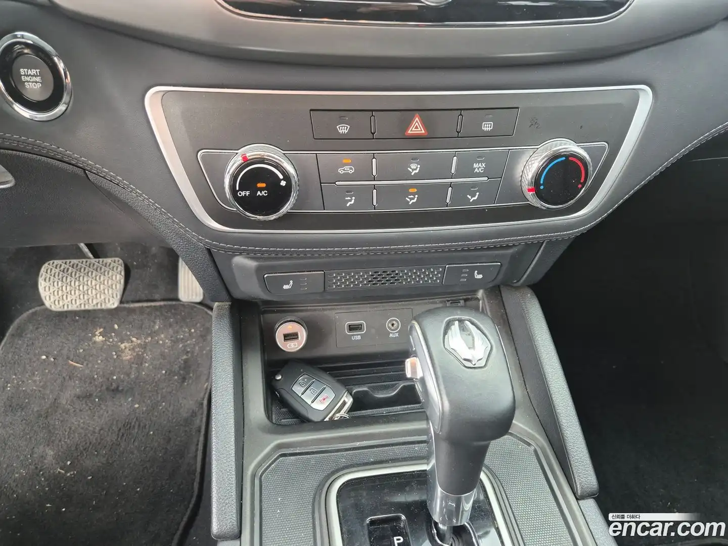 Rexton KG Mobility 2019.3-INNER-009