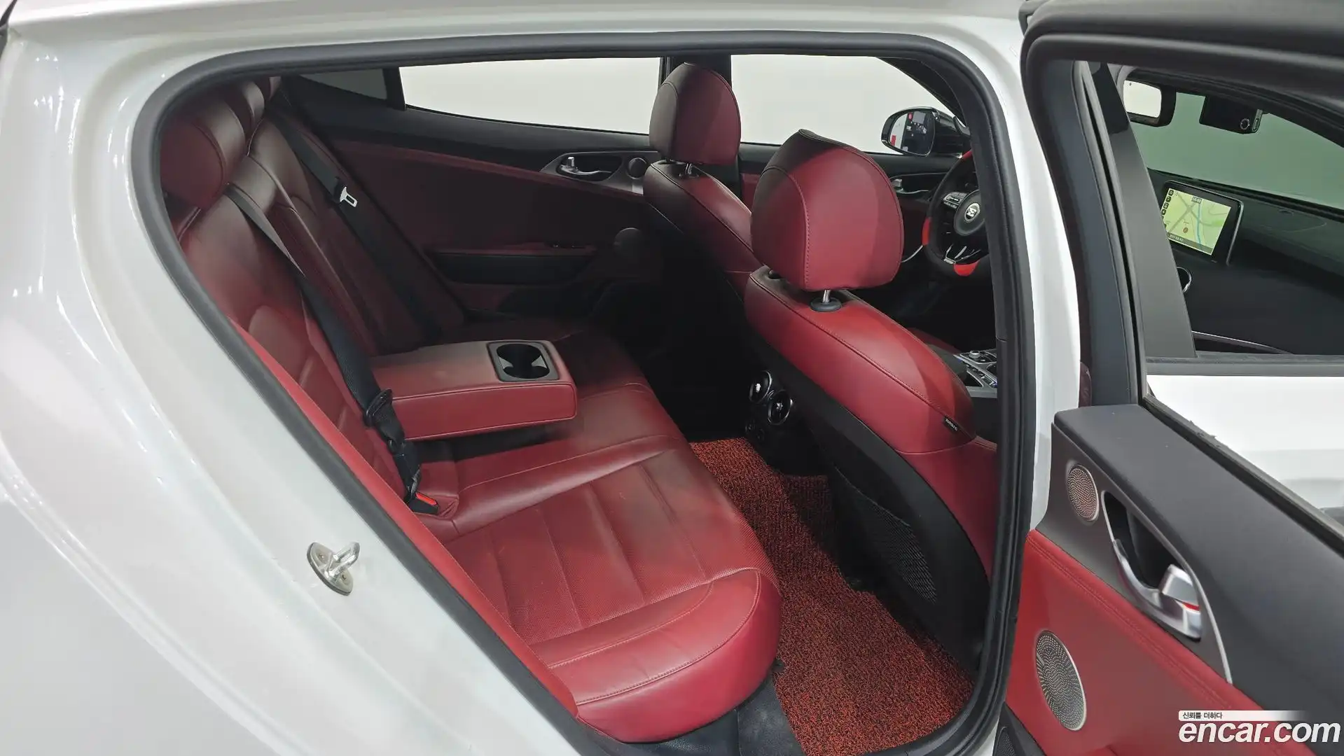 Stinger Kia 2018.6-OPTION-015