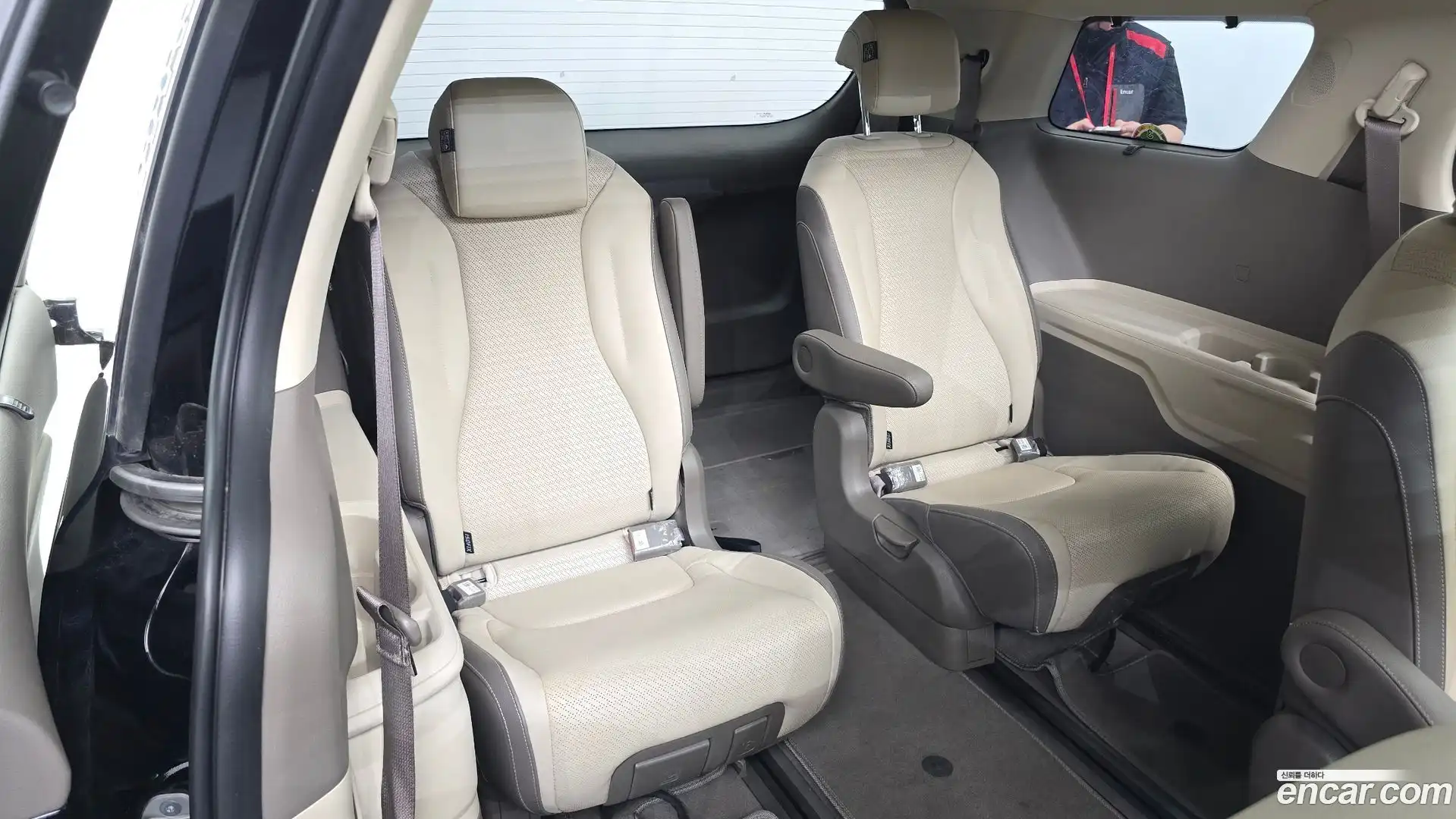 Canival Kia 2022.9-OPTION-016