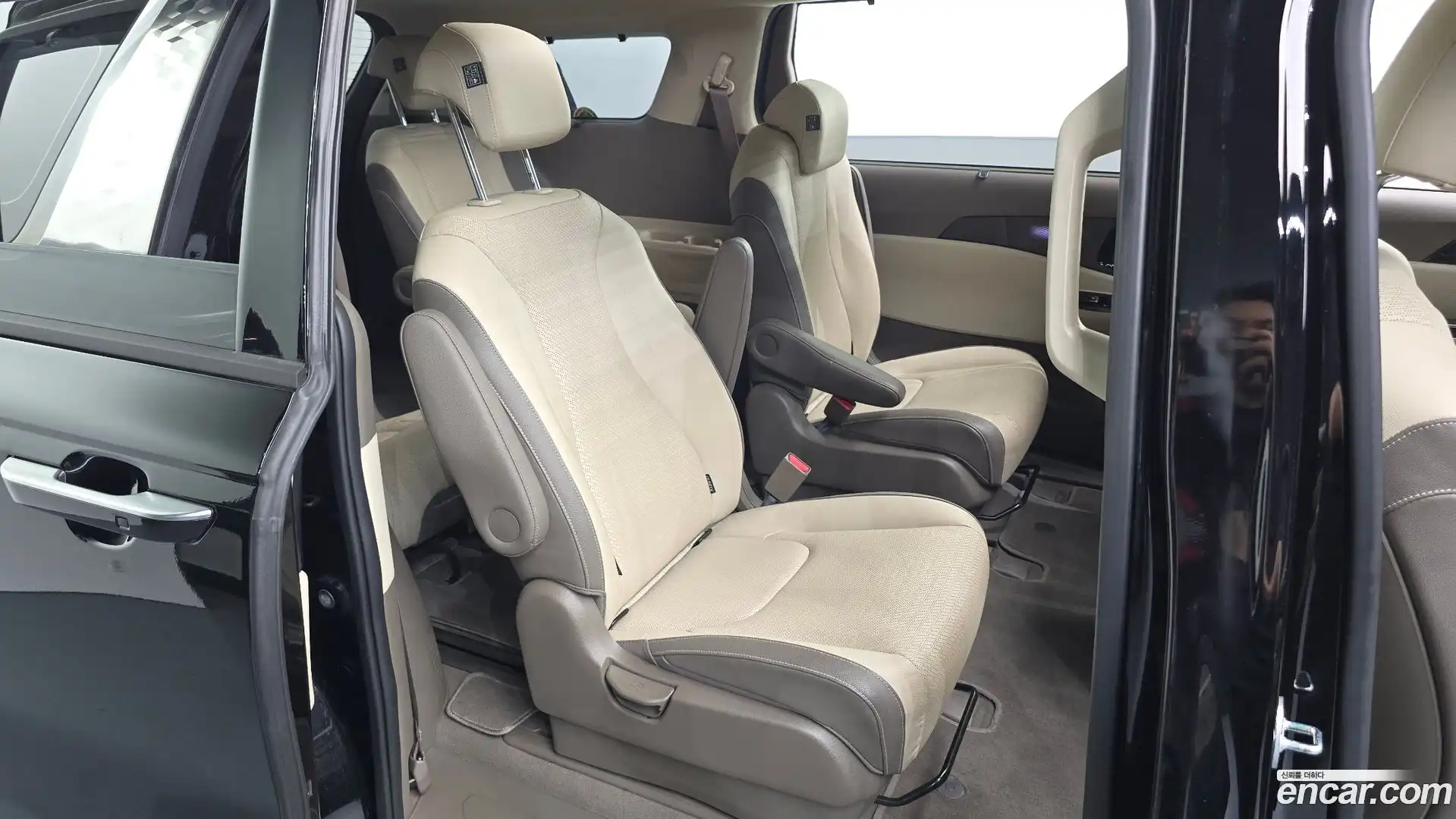 Canival Kia 2022.9-OPTION-017