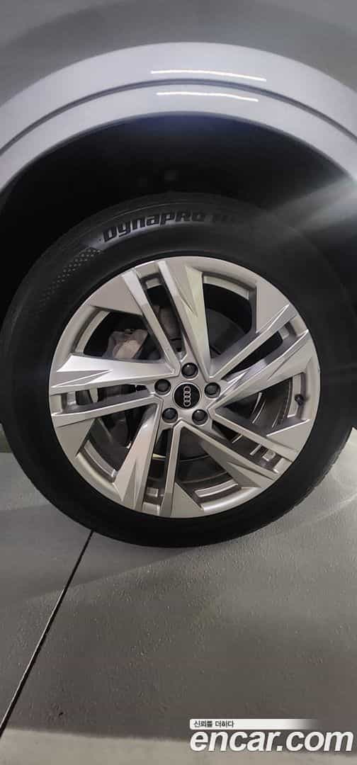 Q7 Audi 2021.11-INNER-010