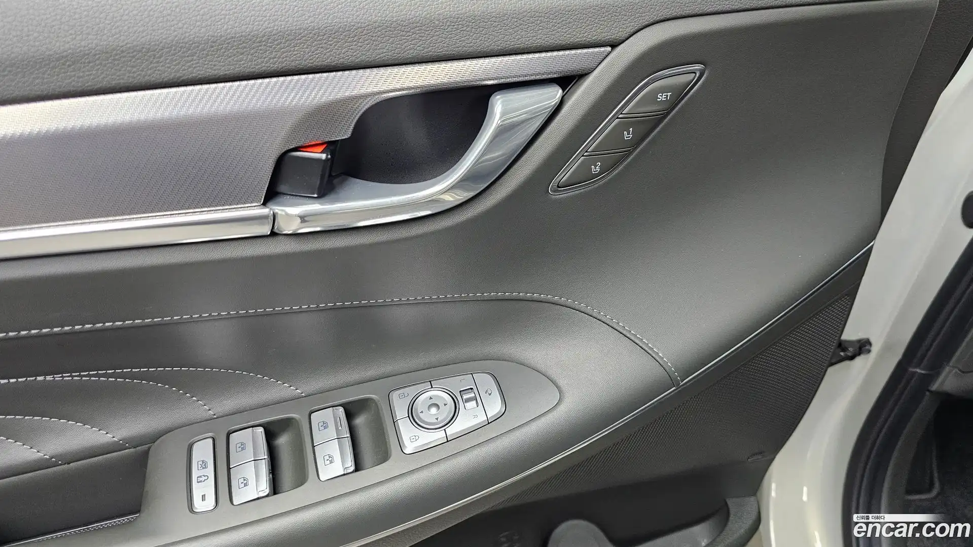 Grandeur Hyundai 2020.3-OPTION-042