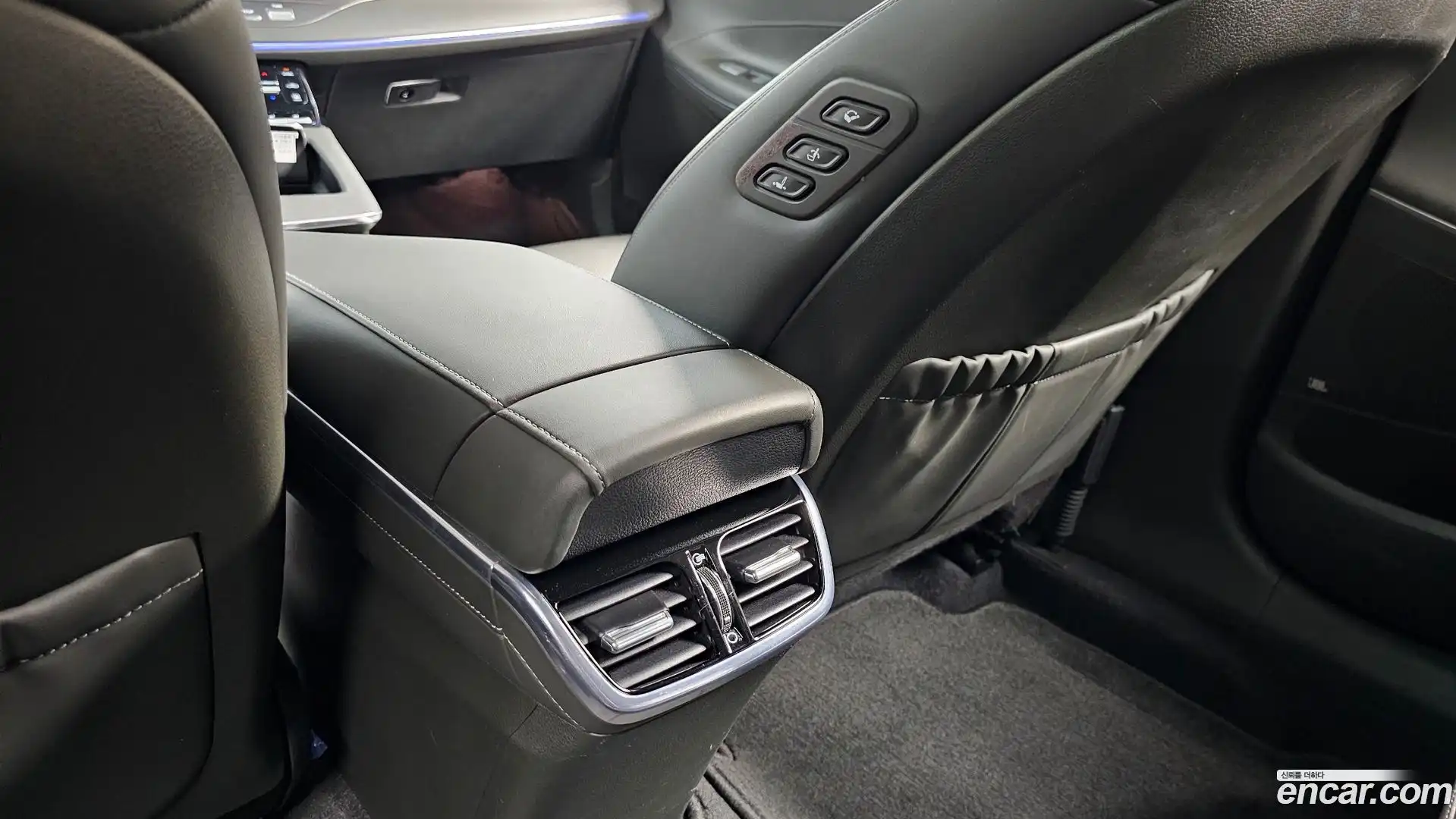 Grandeur Hyundai 2020.3-OPTION-045