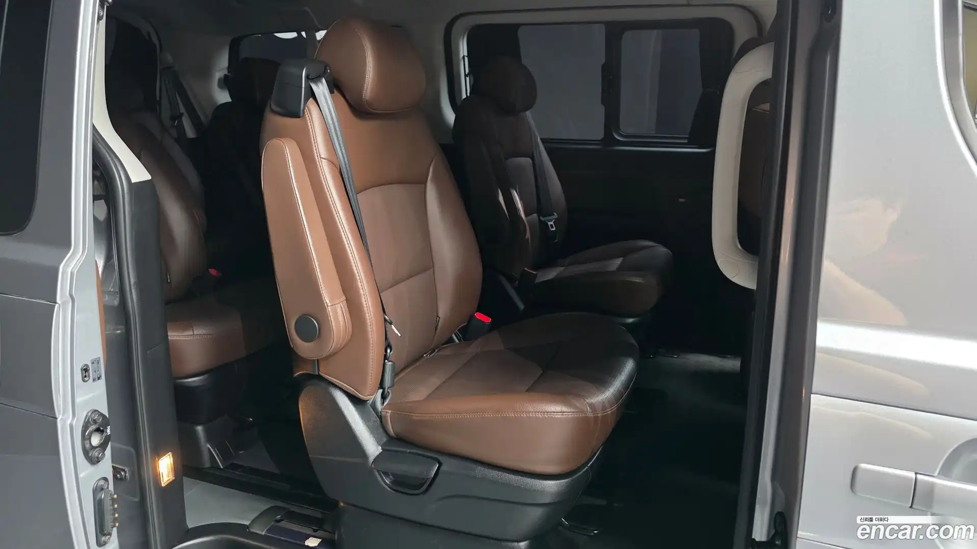 Starex Hyundai 2020.7-OPTION-016