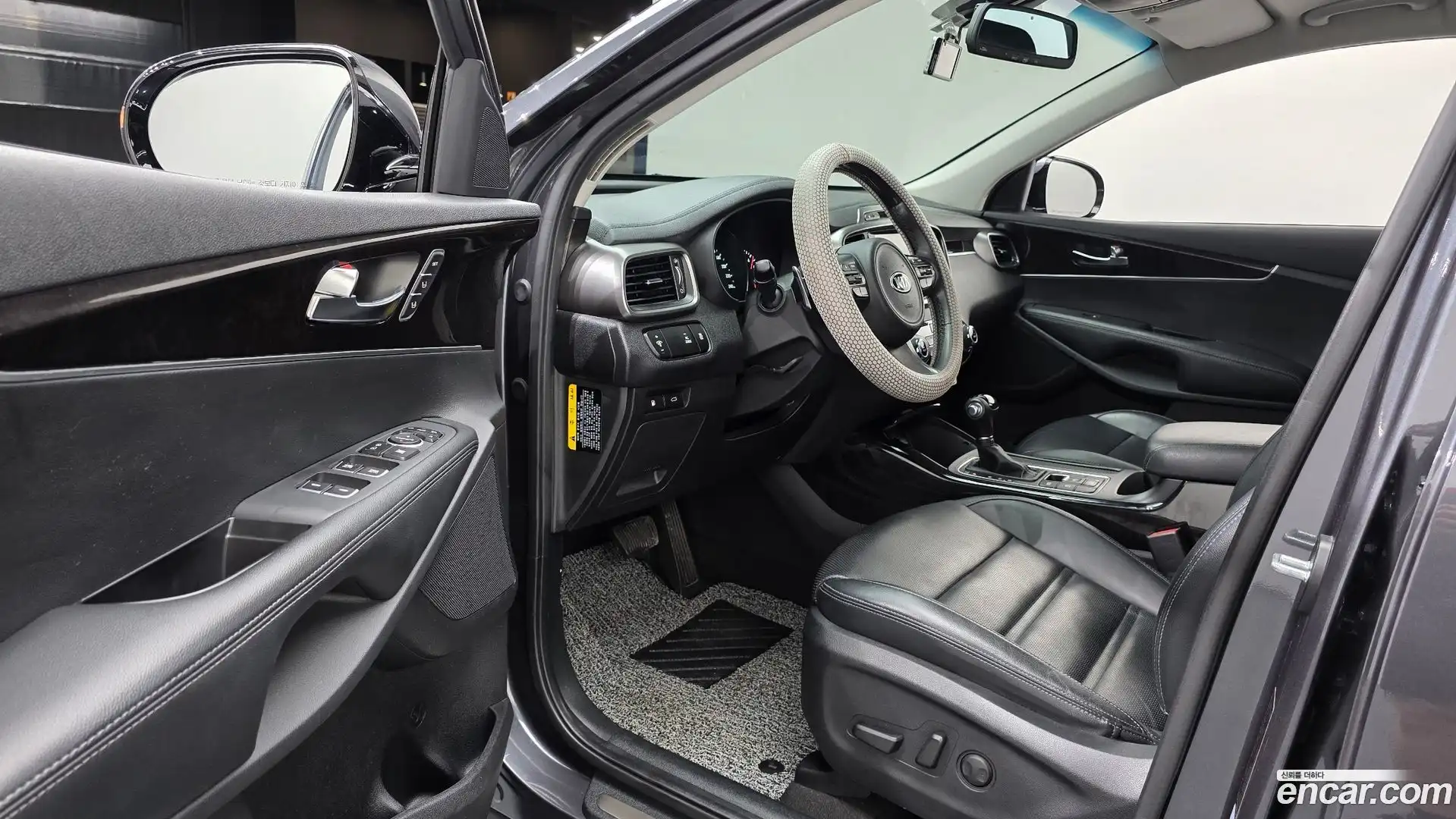 Sorento Kia 2015.8-INNER-010