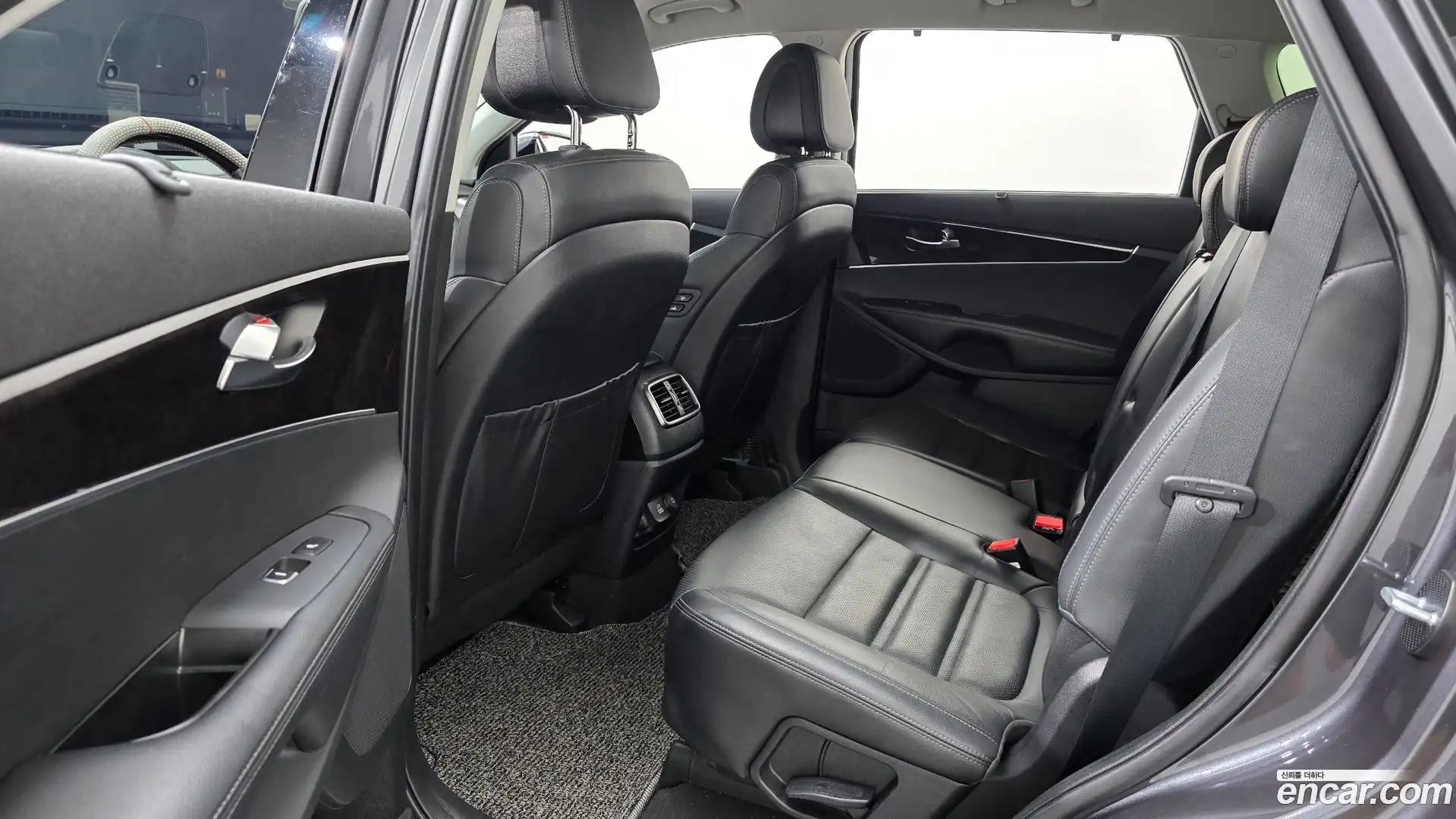 Sorento Kia 2015.8-OPTION-016