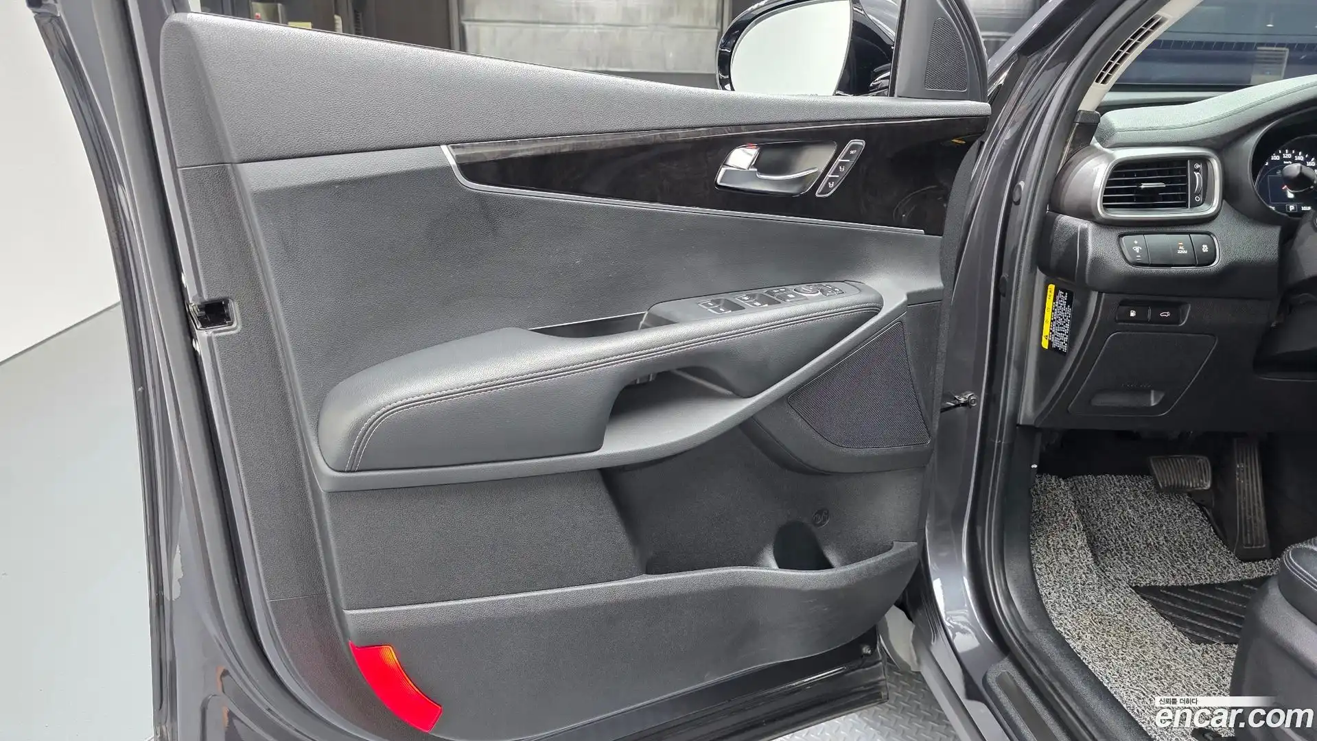 Sorento Kia 2015.8-INNER-034