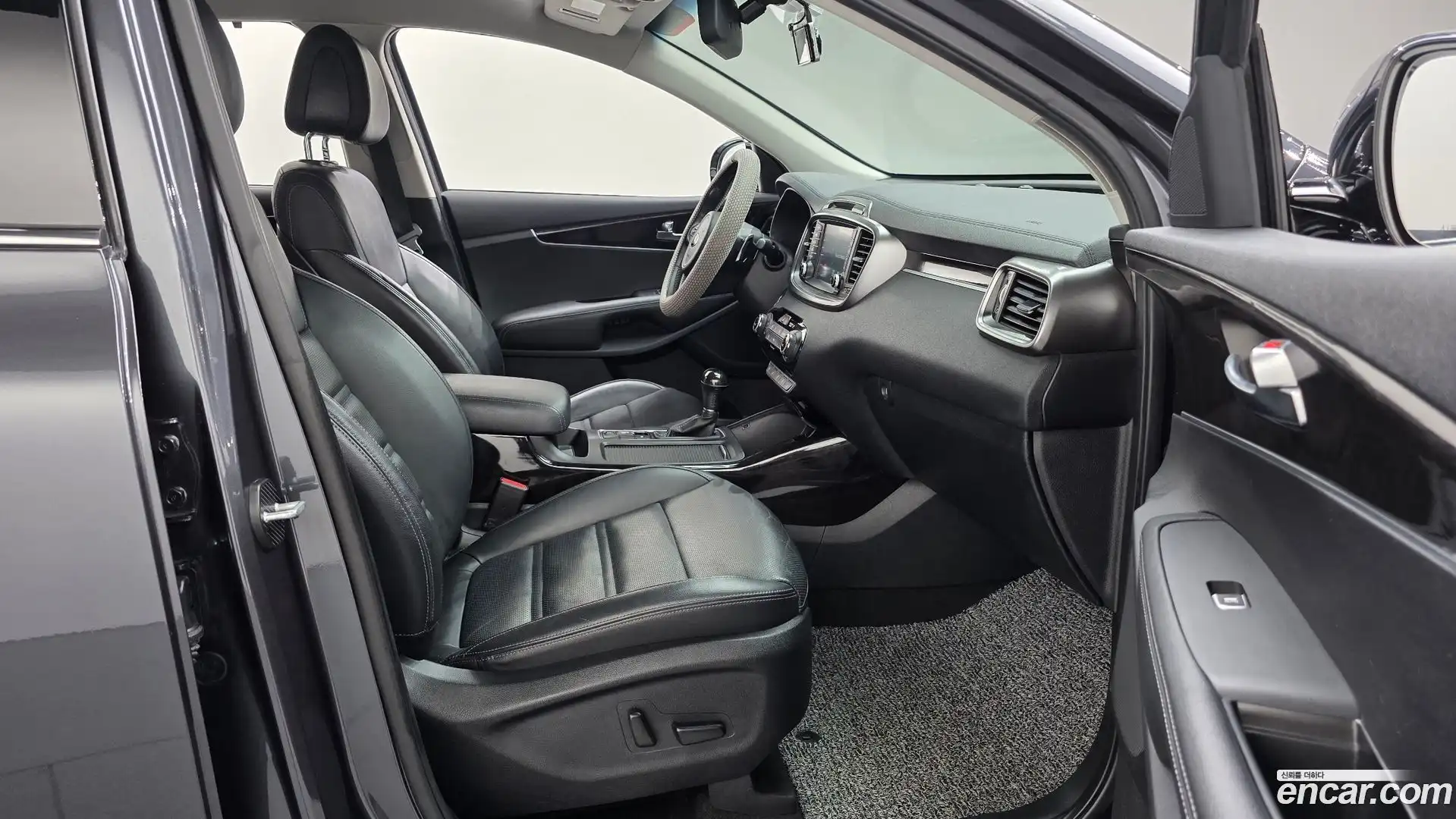 Sorento Kia 2015.8-INNER-036