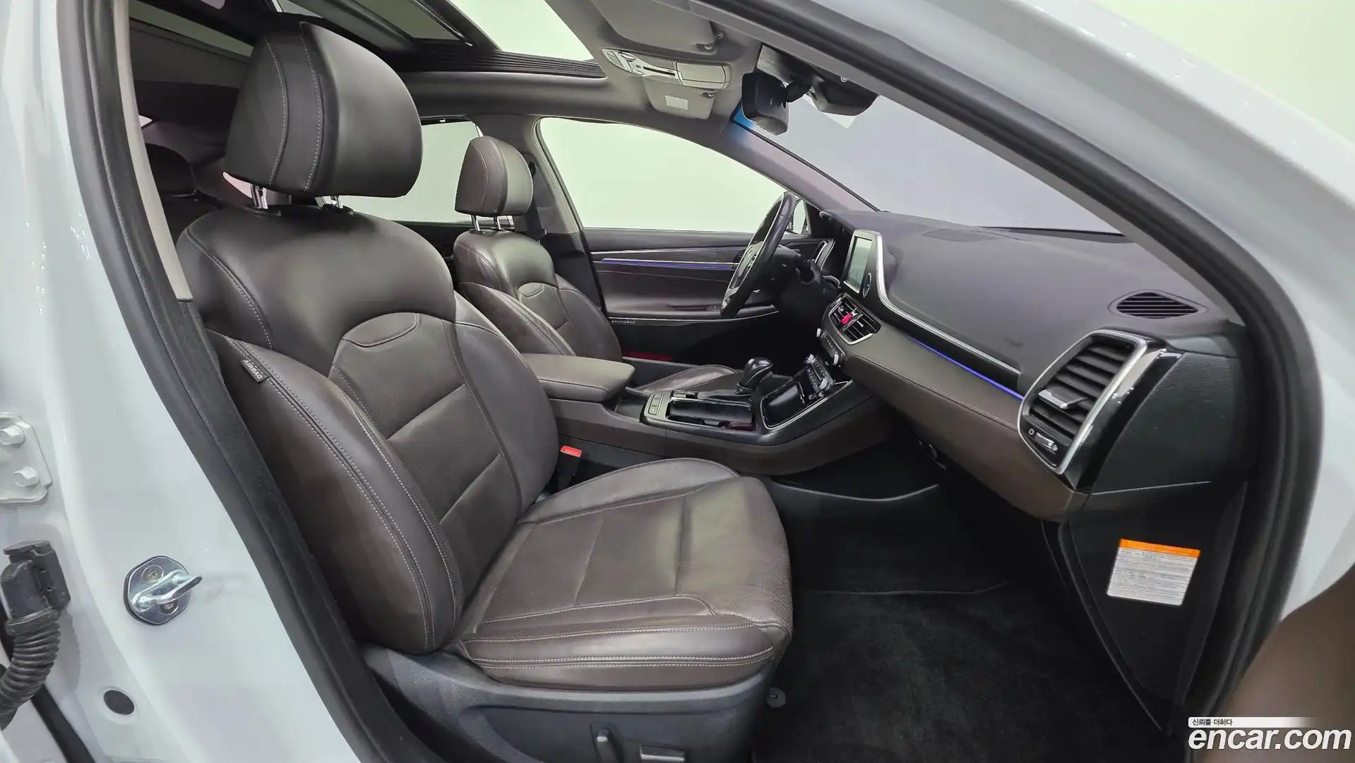 Grandeur Hyundai 2017.3-INNER-010