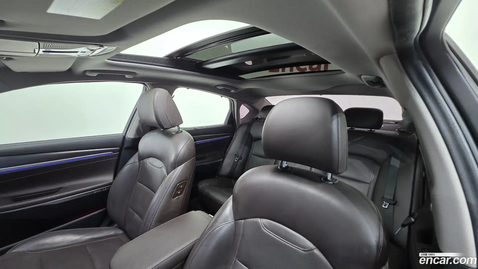 Grandeur Hyundai 2017.3-OPTION-015