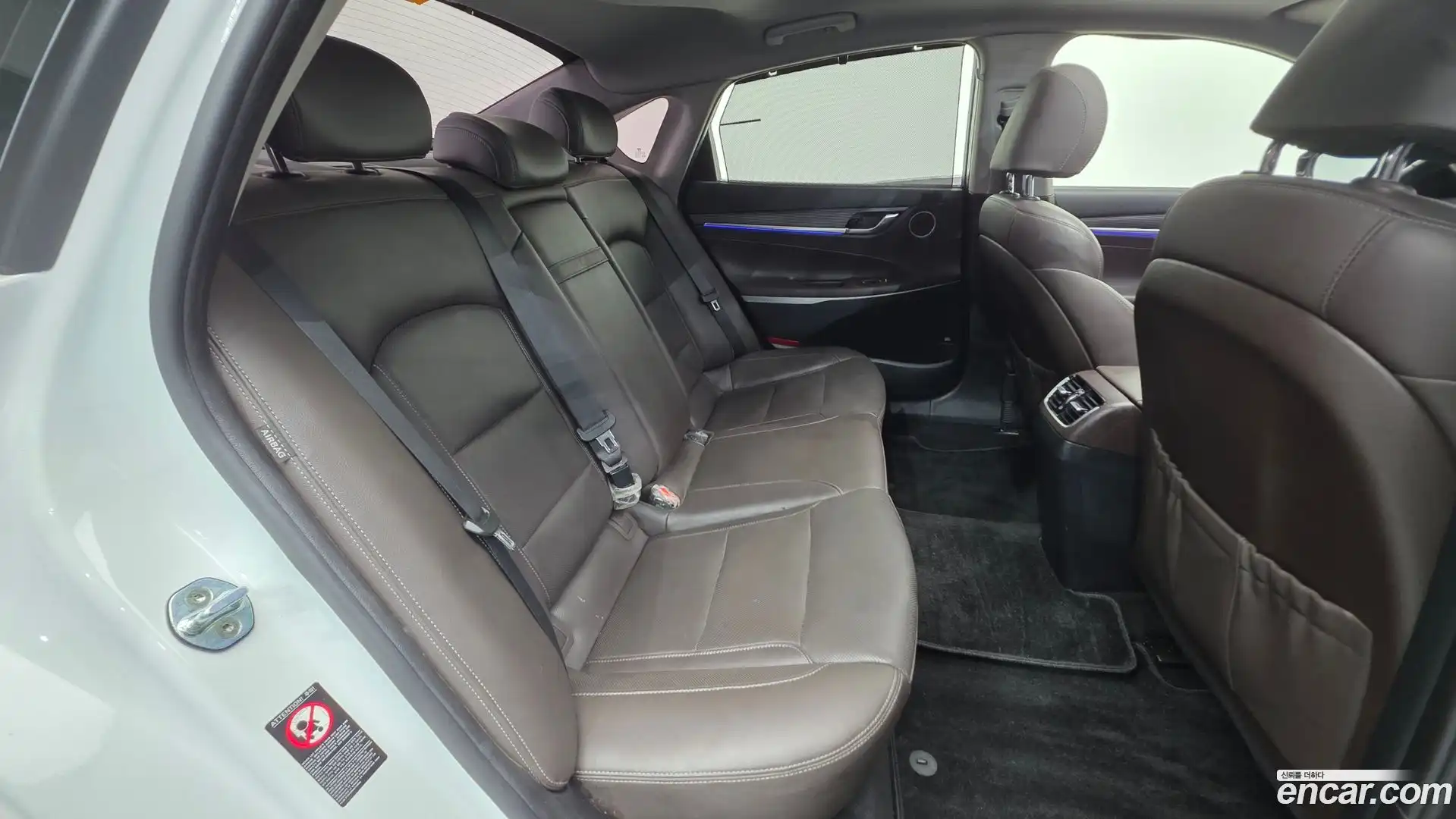 Grandeur Hyundai 2017.3-OPTION-023