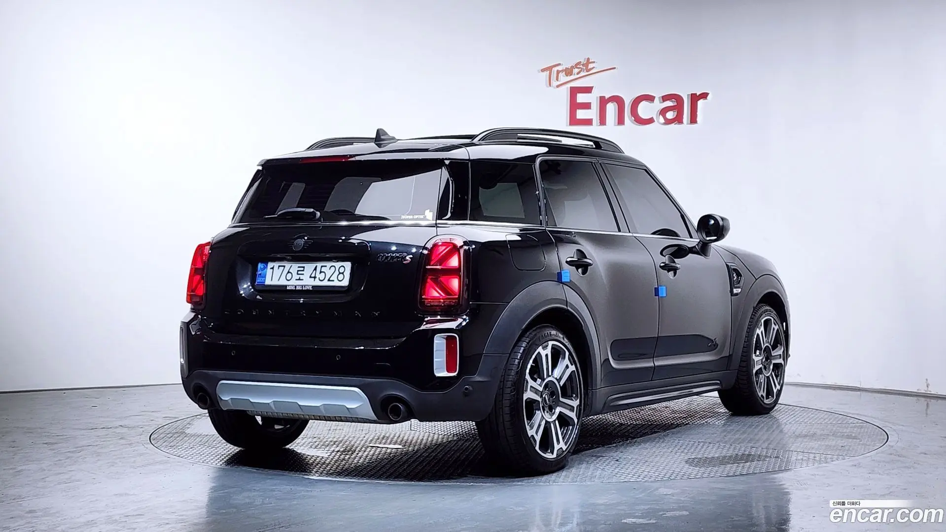 Main__Slider__Photo:Countryman Mini 2023.5-1