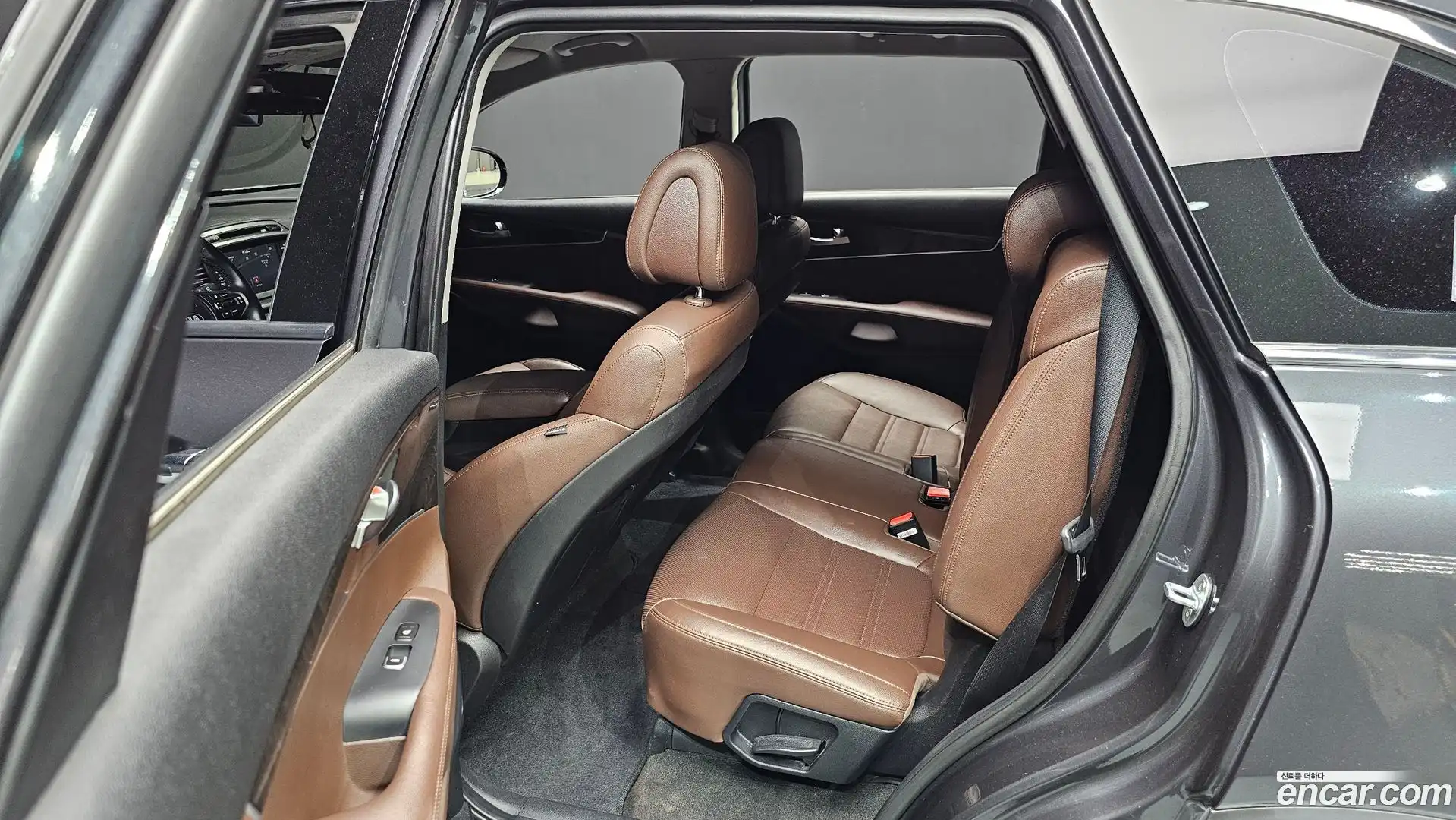 Sorento Kia 2016.3-INNER-036