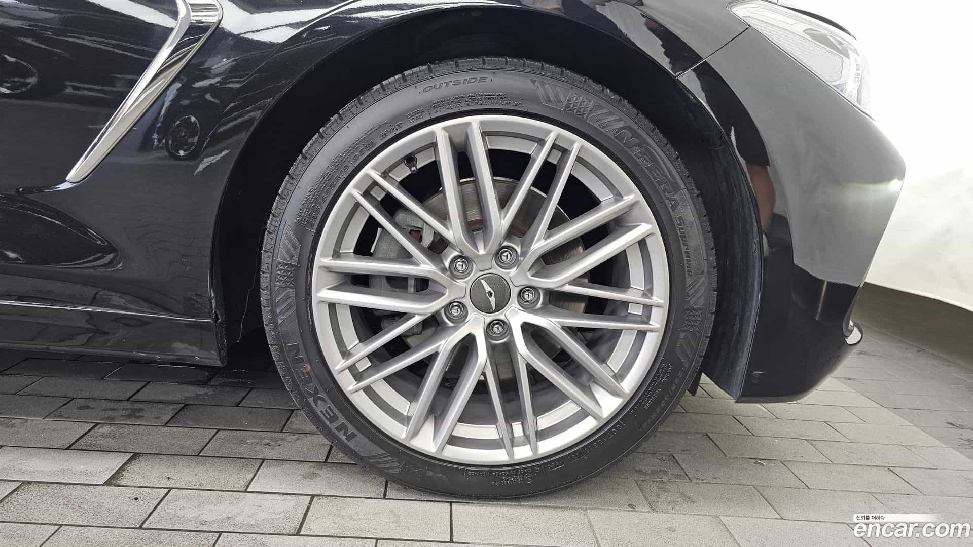 G70 Genesis 2019.0-OUTER-031
