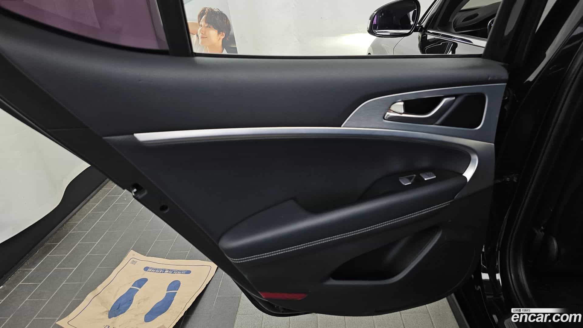 G70 Genesis 2019.0-INNER-035