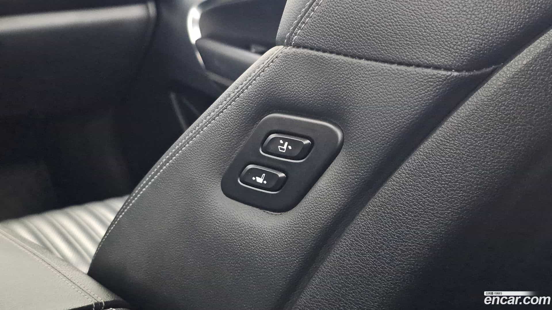 G70 Genesis 2019.0-OPTION-045