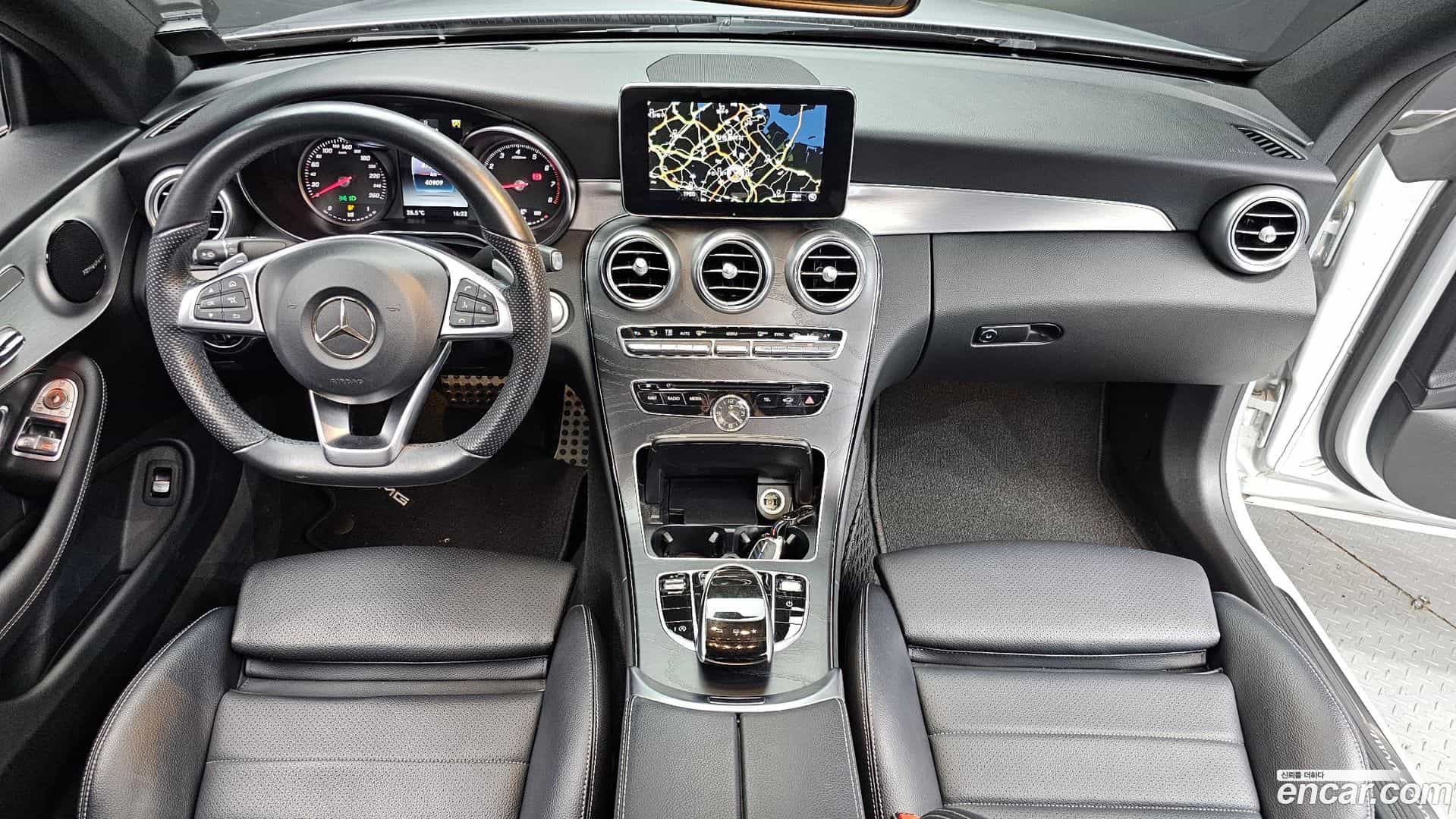 C-Class Mercedes-Benz 2016.4-INNER-007