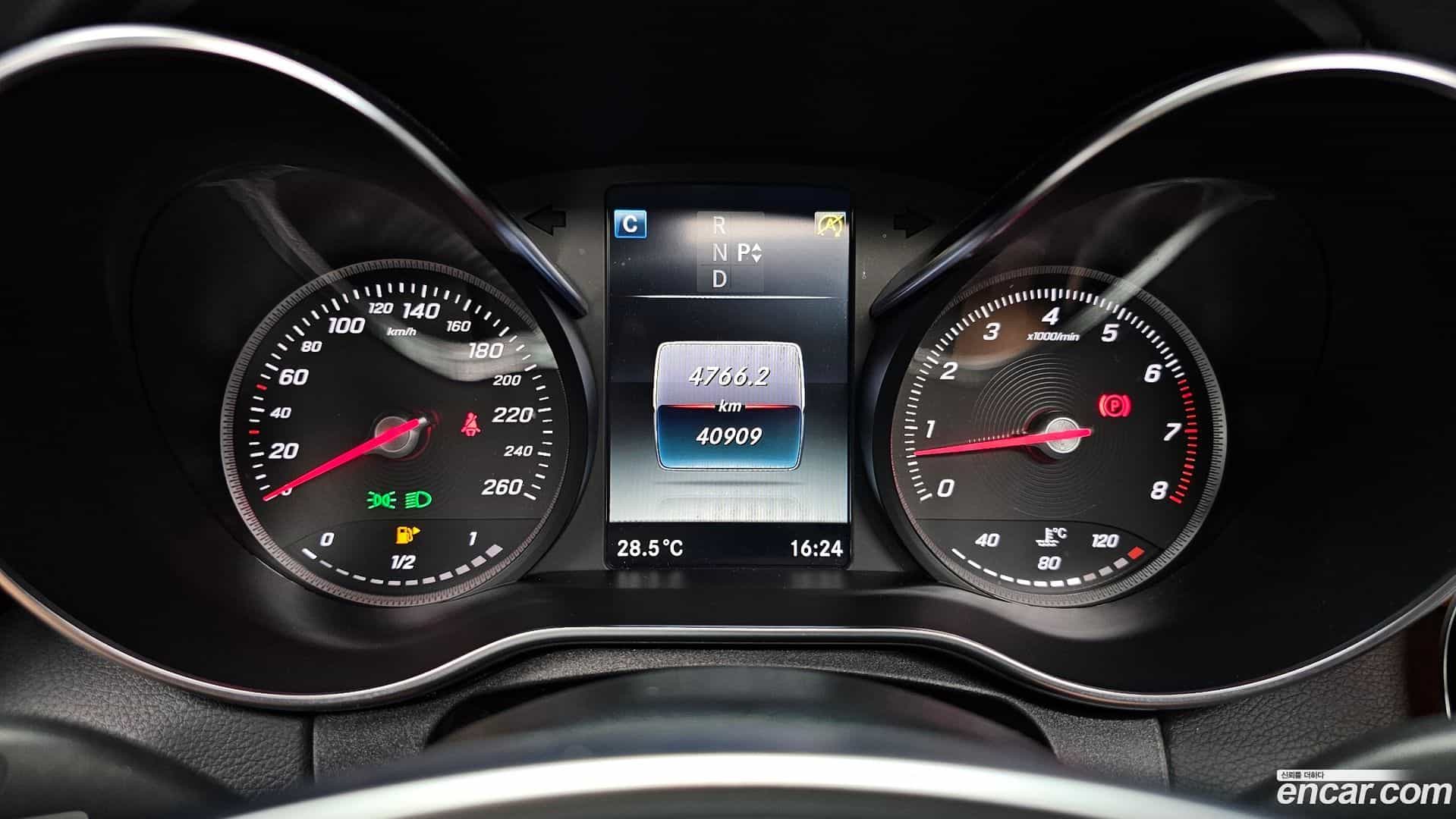 C-Class Mercedes-Benz 2016.4-INNER-008