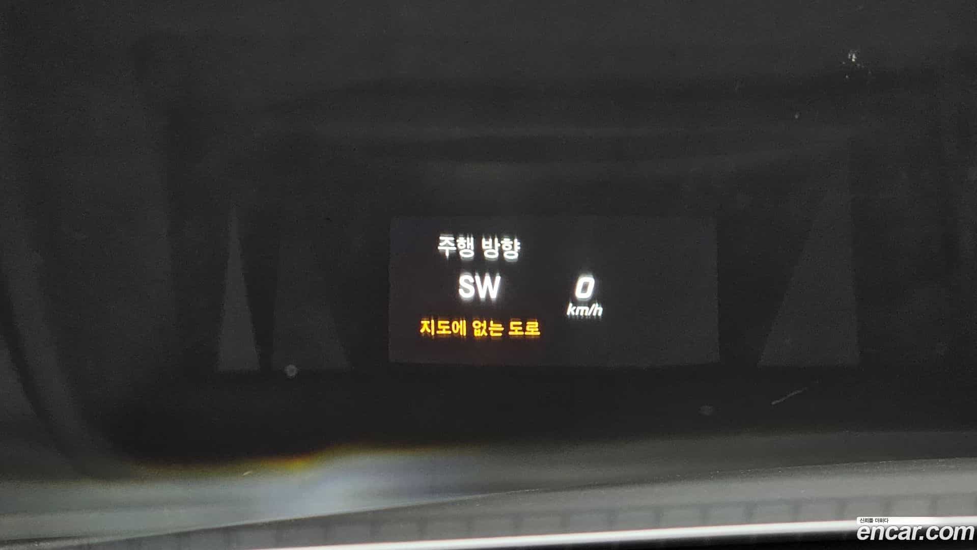 C-Class Mercedes-Benz 2016.4-OPTION-020