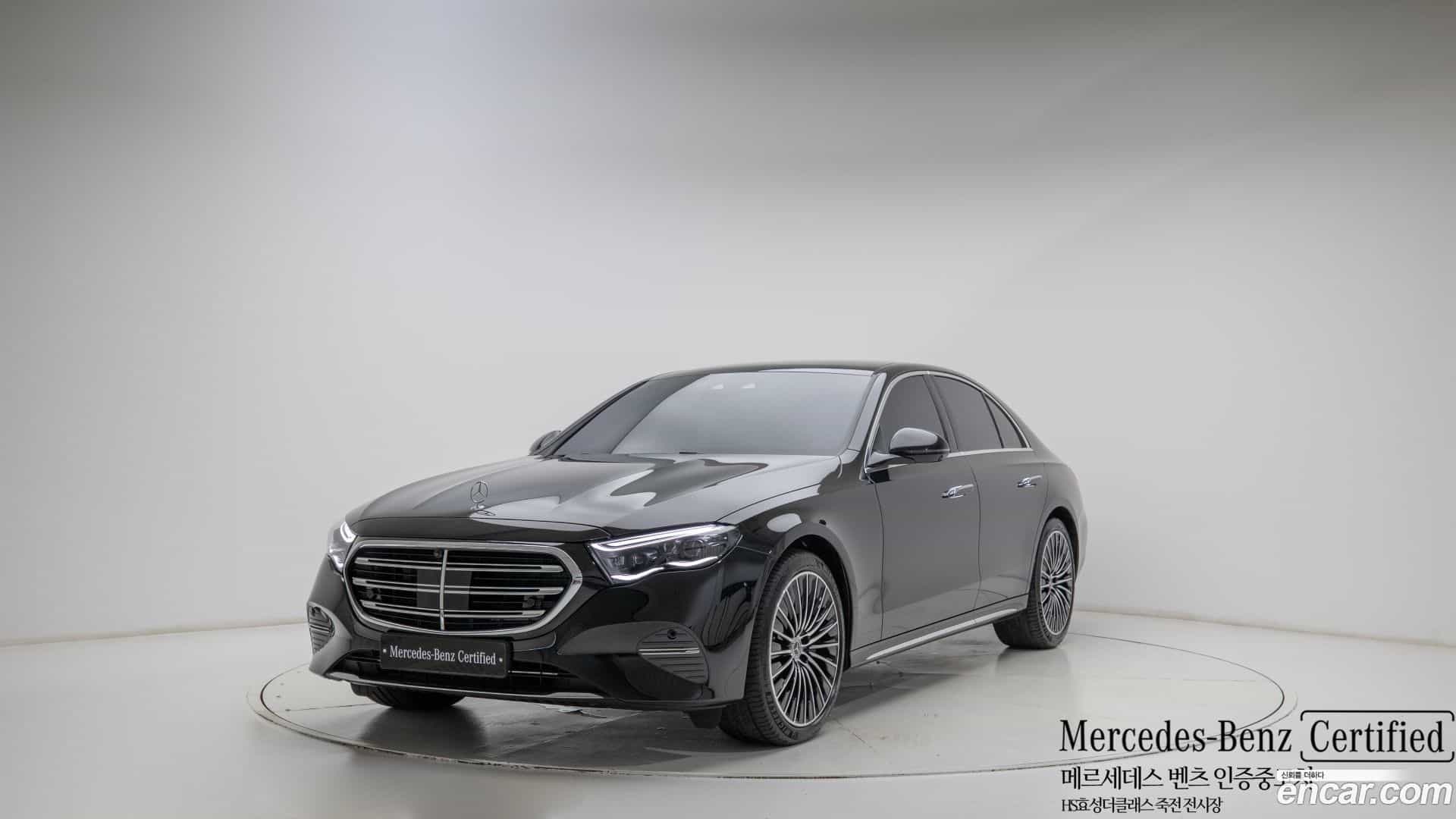 E-Class Mercedes-Benz 2025.7-OUTER-001