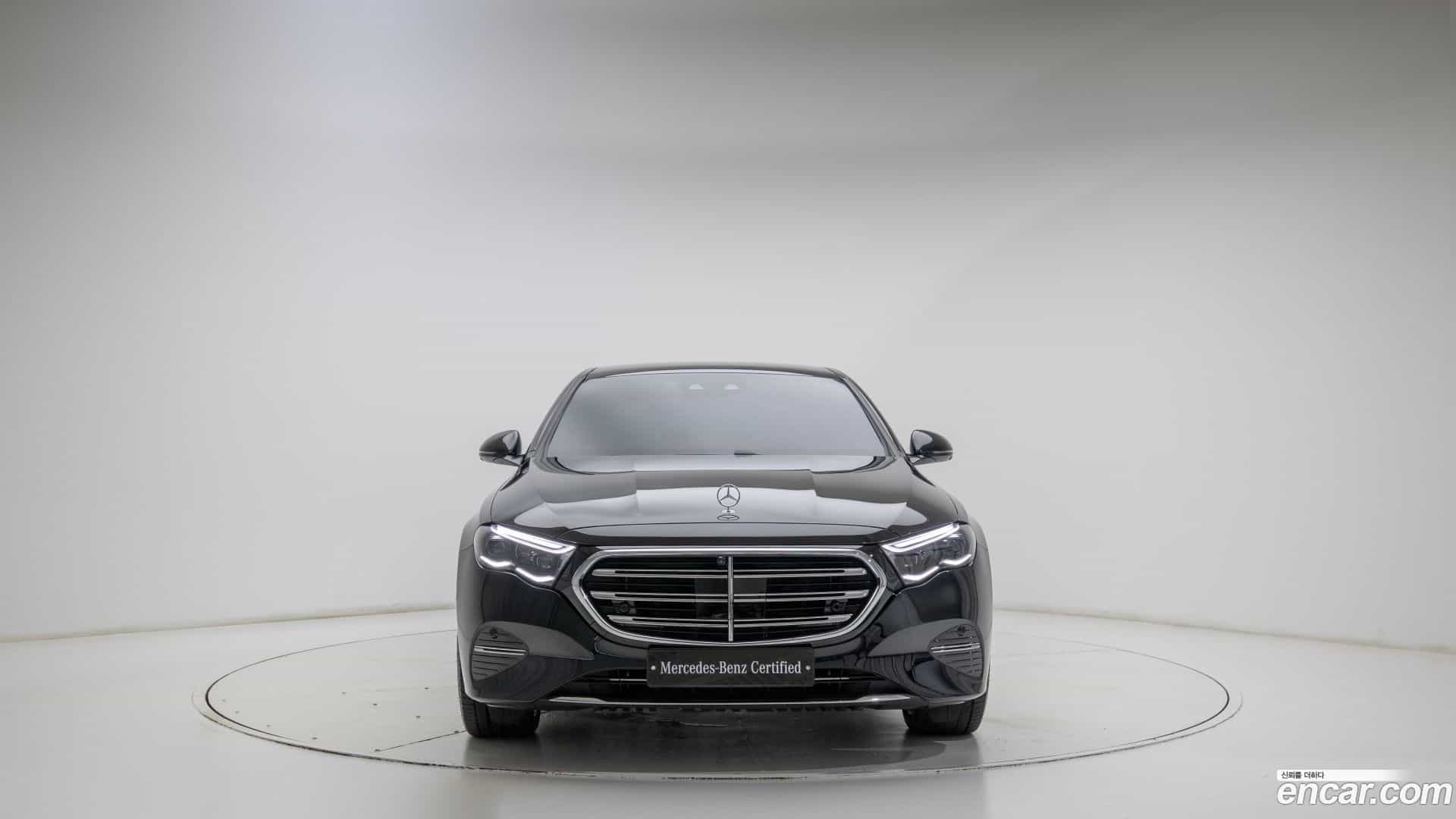 E-Class Mercedes-Benz 2025.7-OUTER-003