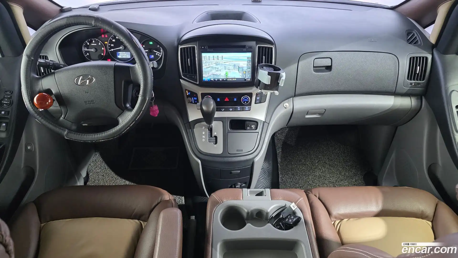 Starex Hyundai 2018.0-INNER-007