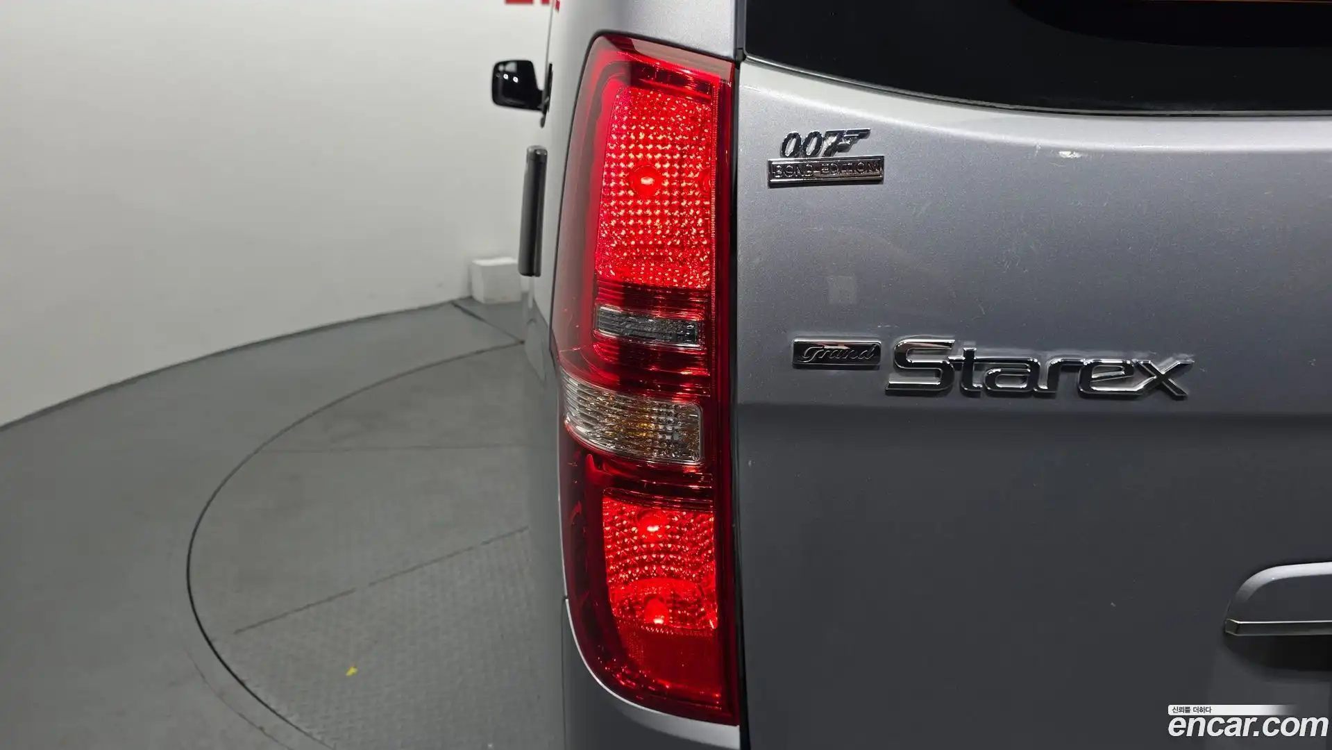 Starex Hyundai 2018.0-OUTER-033