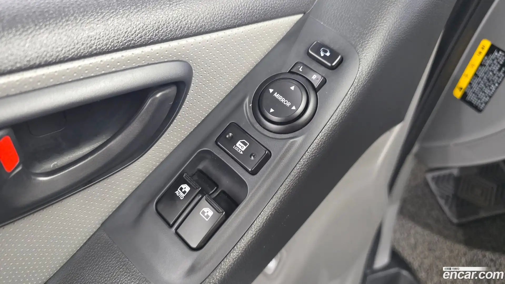 Starex Hyundai 2018.0-OPTION-040
