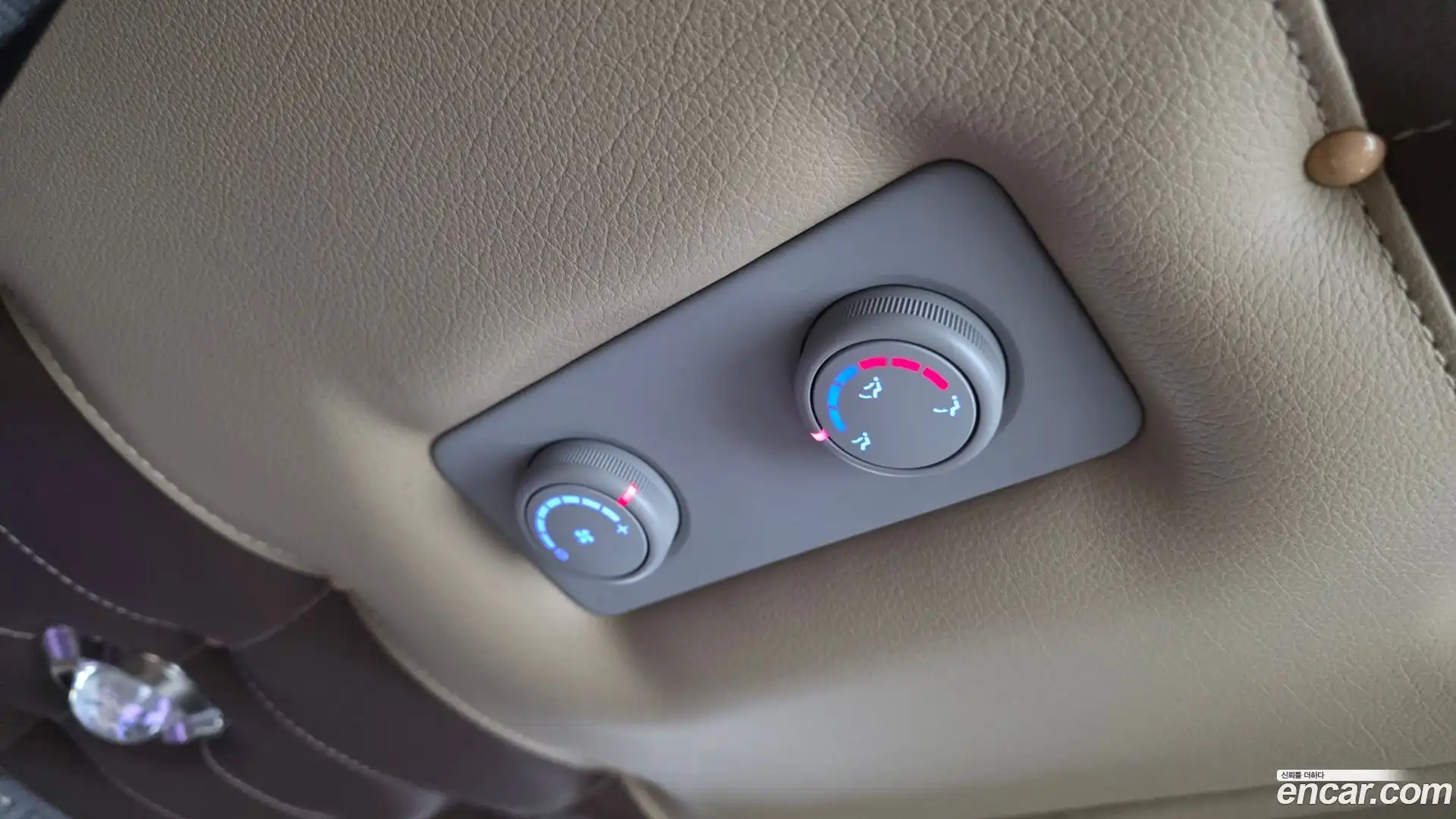 Starex Hyundai 2018.0-OPTION-044