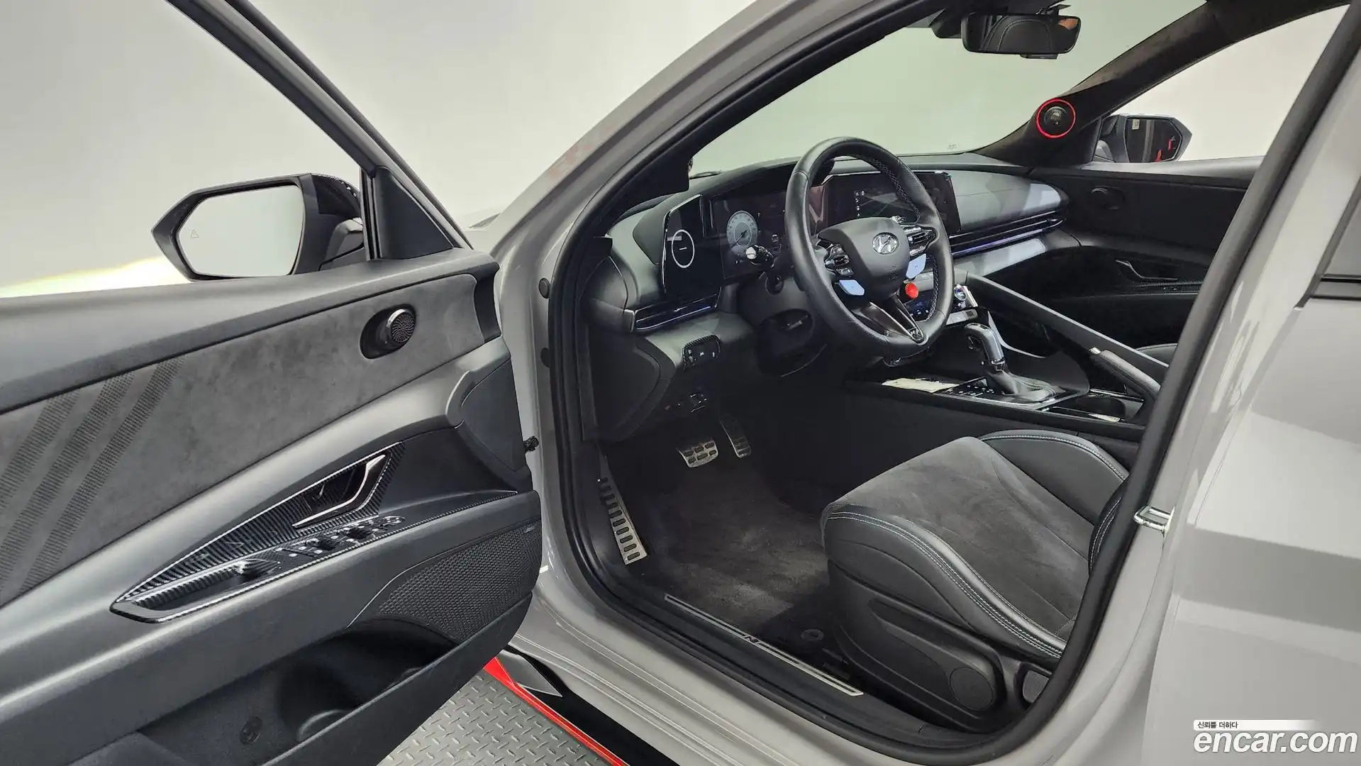 AVANTE Hyundai 2022.1-INNER-010